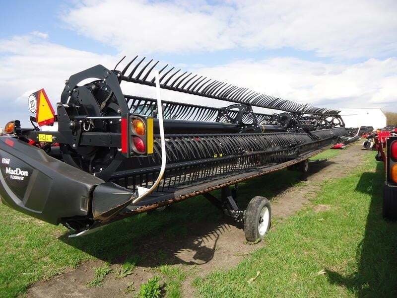 2021 MacDon FD140 Platform