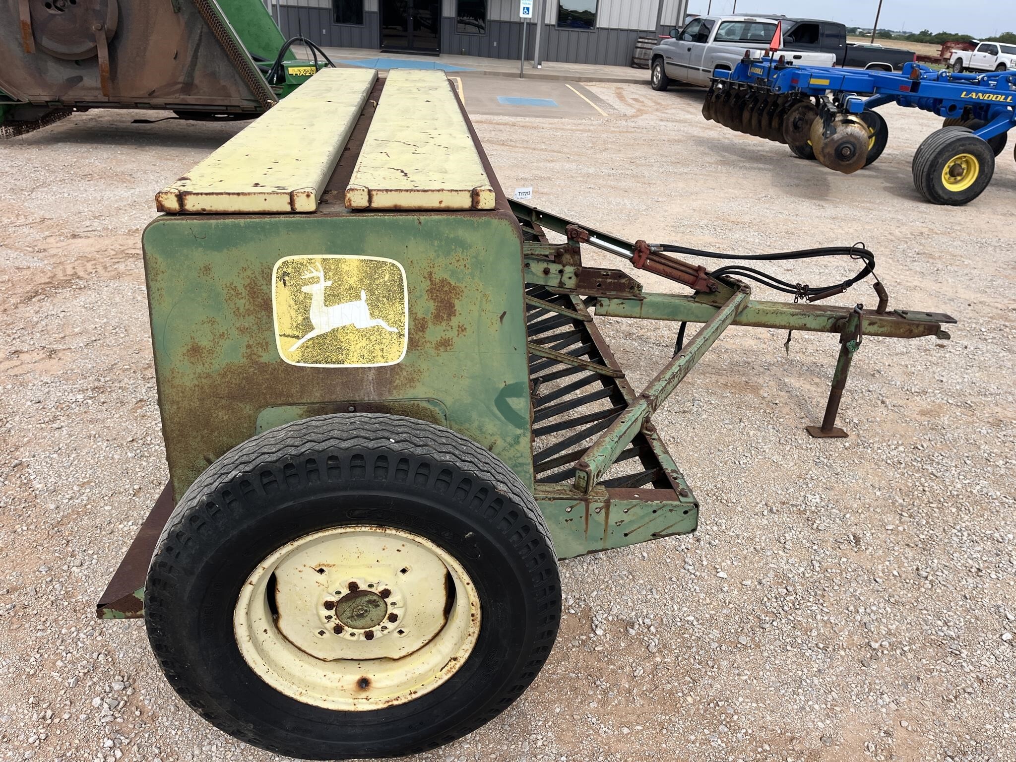  John Deere 8300 Drill