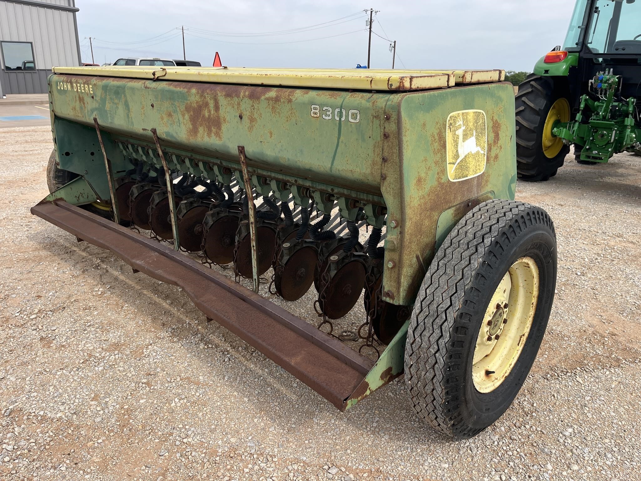  John Deere 8300 Drill