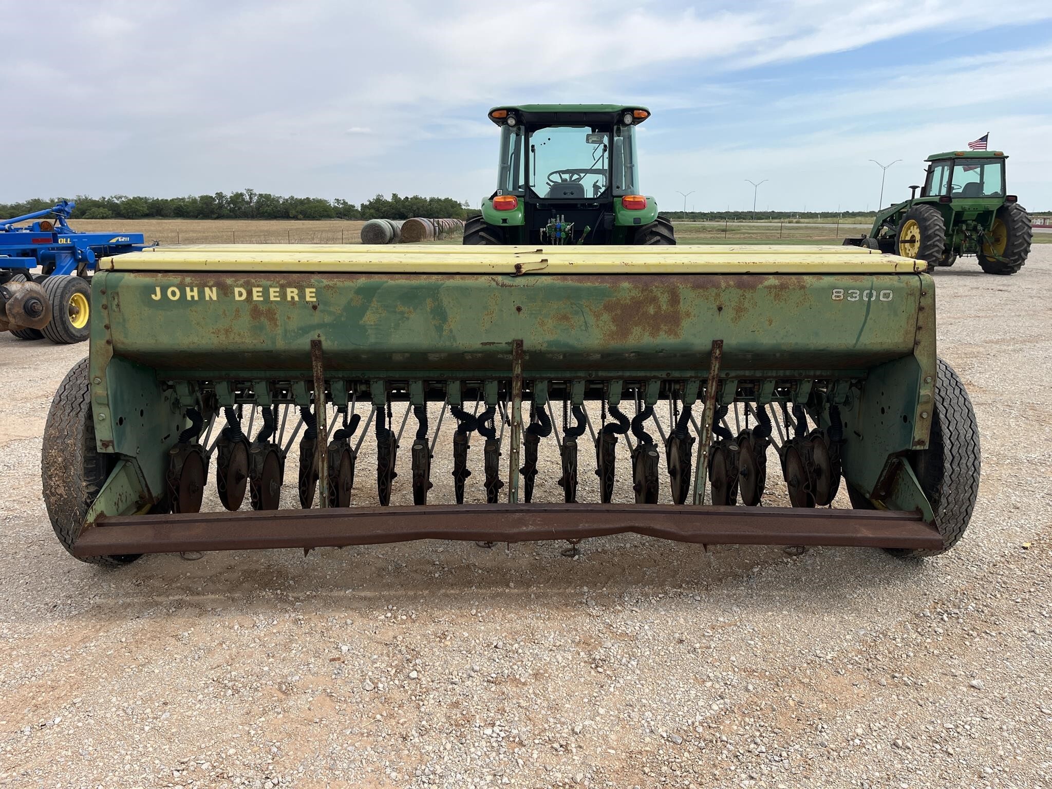  John Deere 8300 Drill