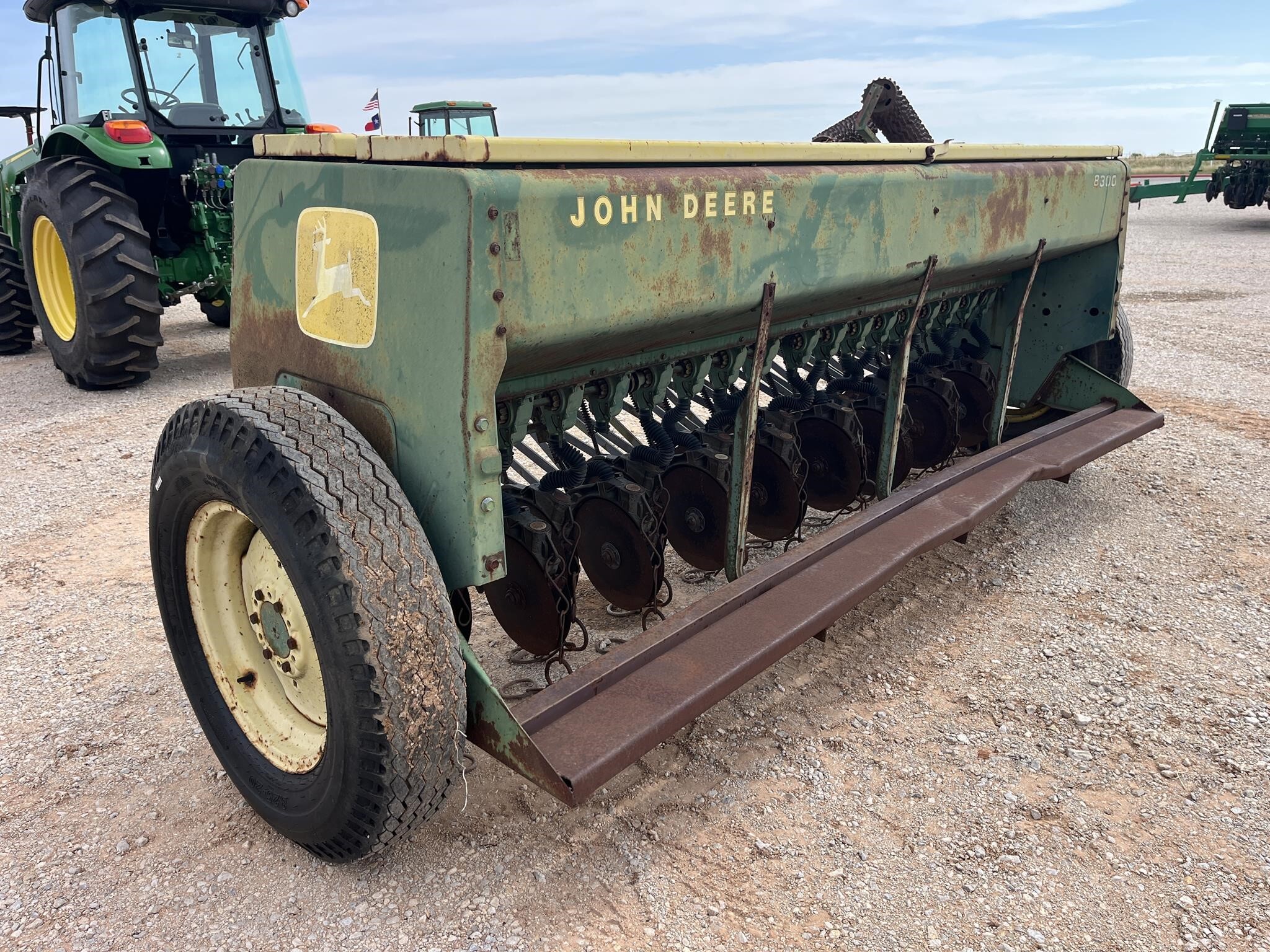  John Deere 8300 Drill