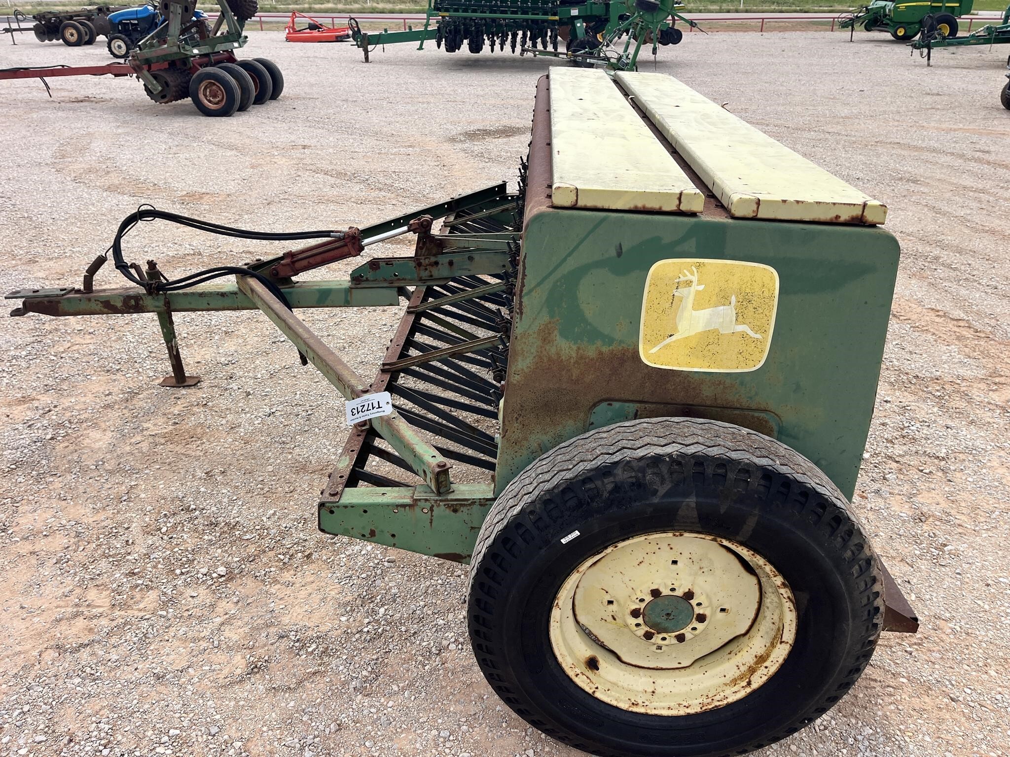  John Deere 8300 Drill