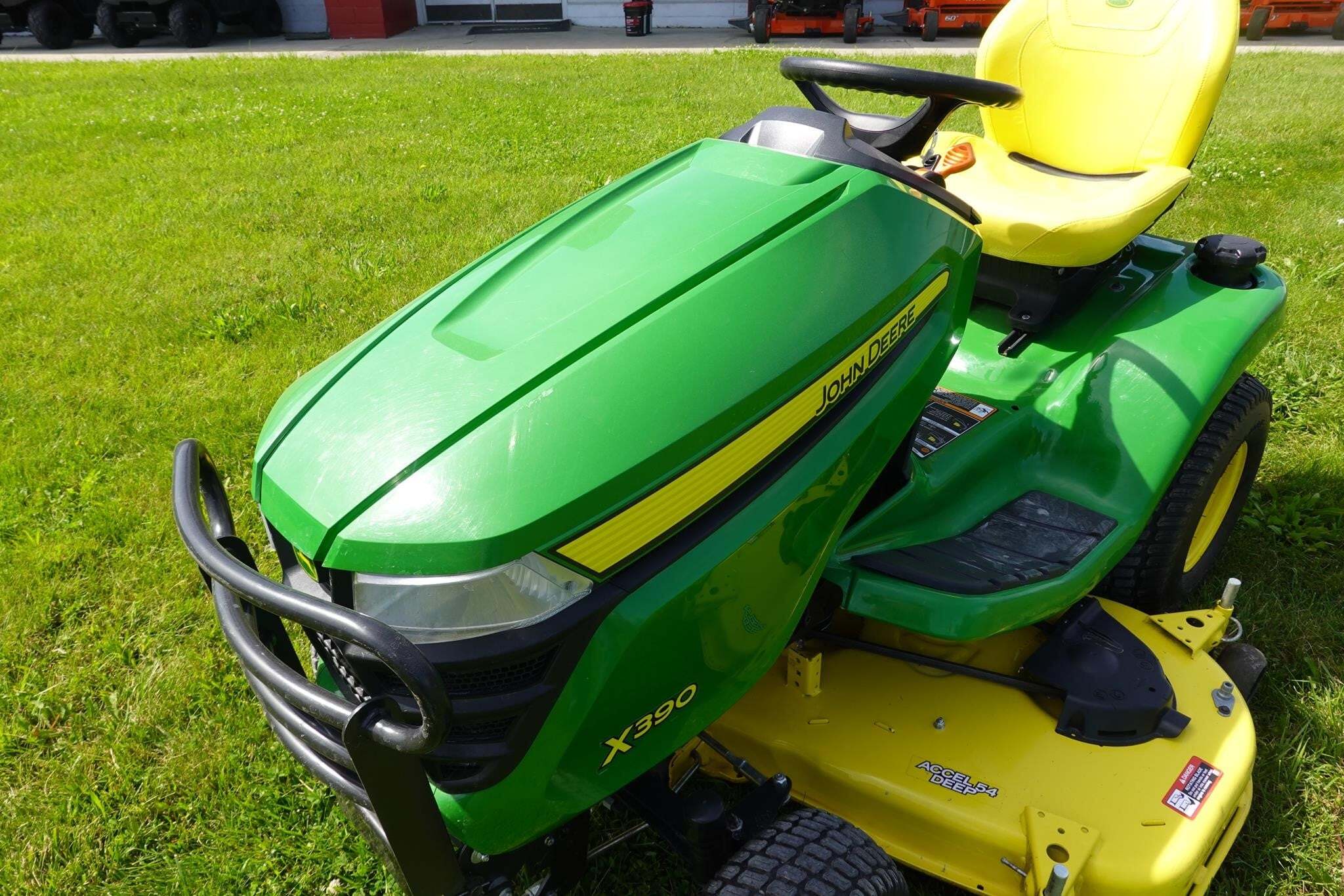 2022 John Deere X390 Lawn Mower