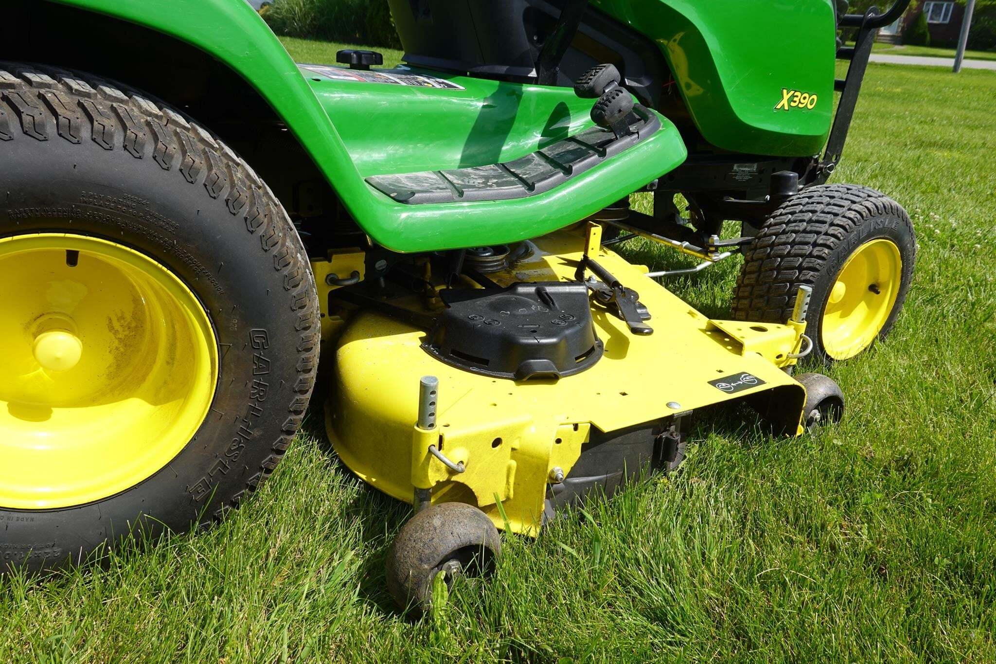 2022 John Deere X390 Lawn Mower