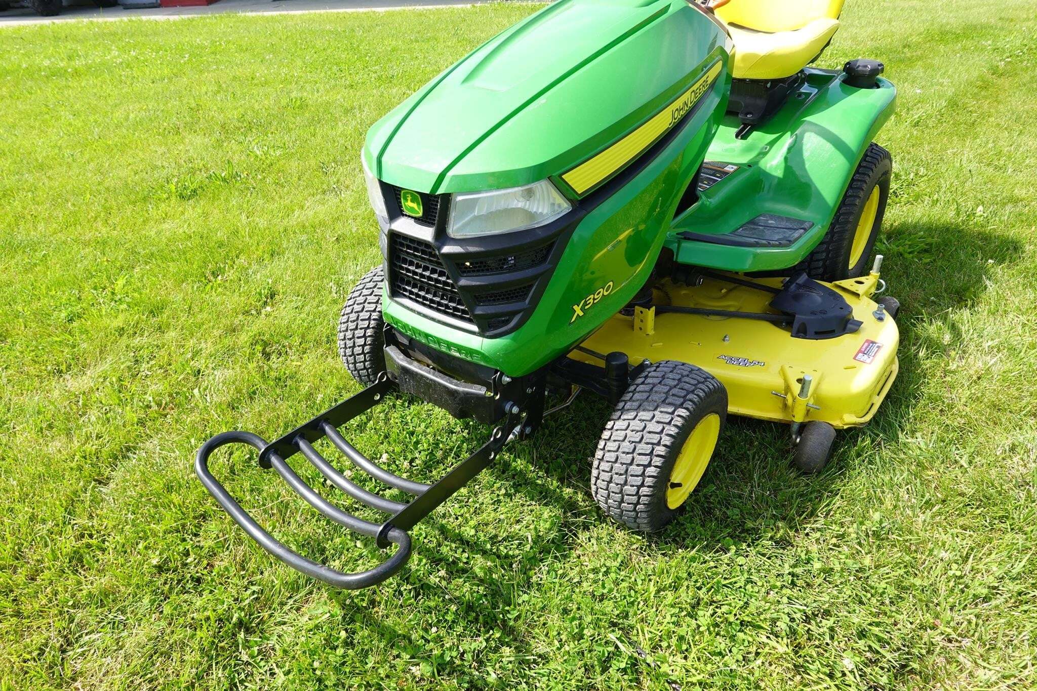 2022 John Deere X390 Lawn Mower
