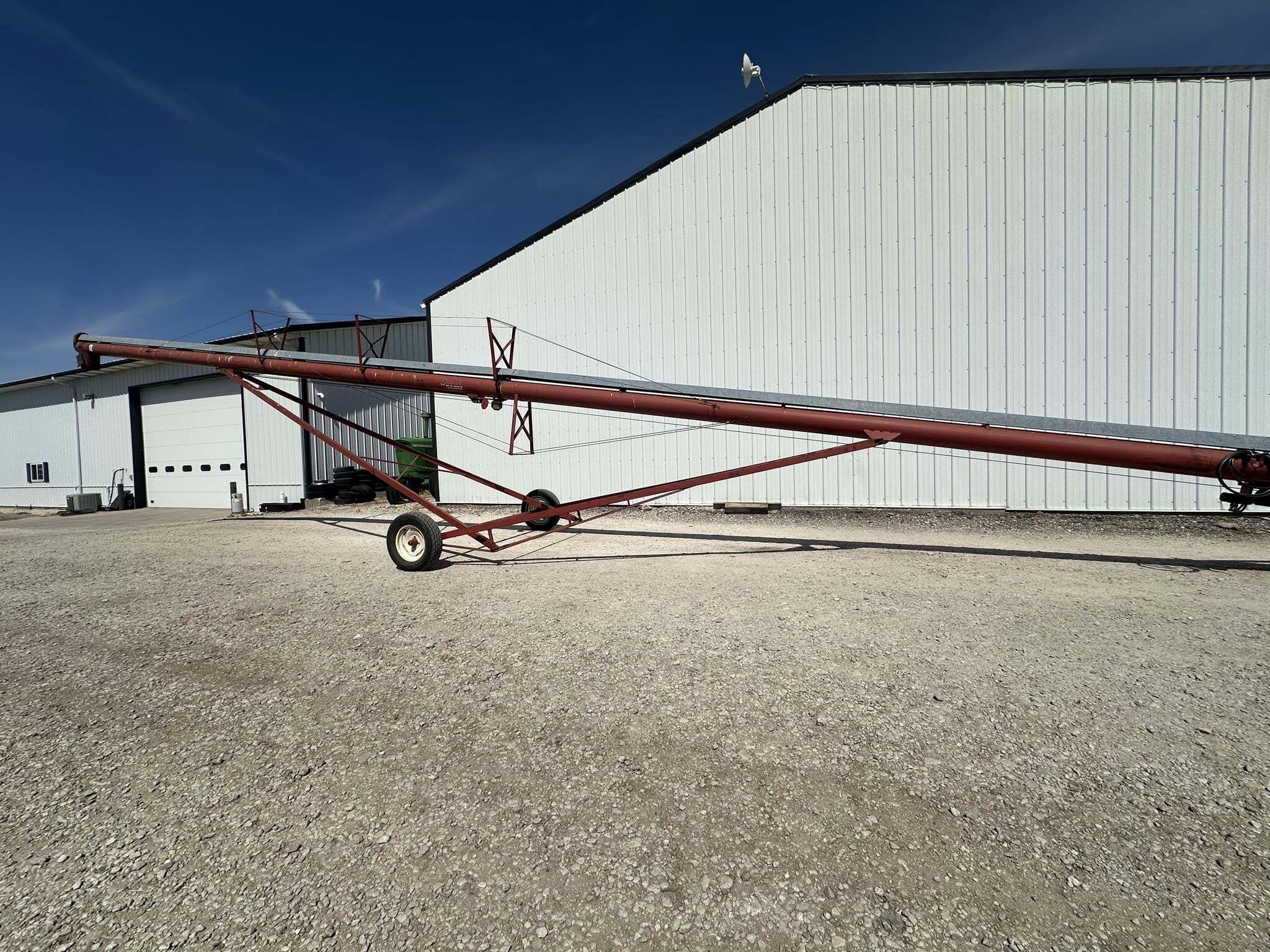  Feterl 10x66 Augers and Conveyor