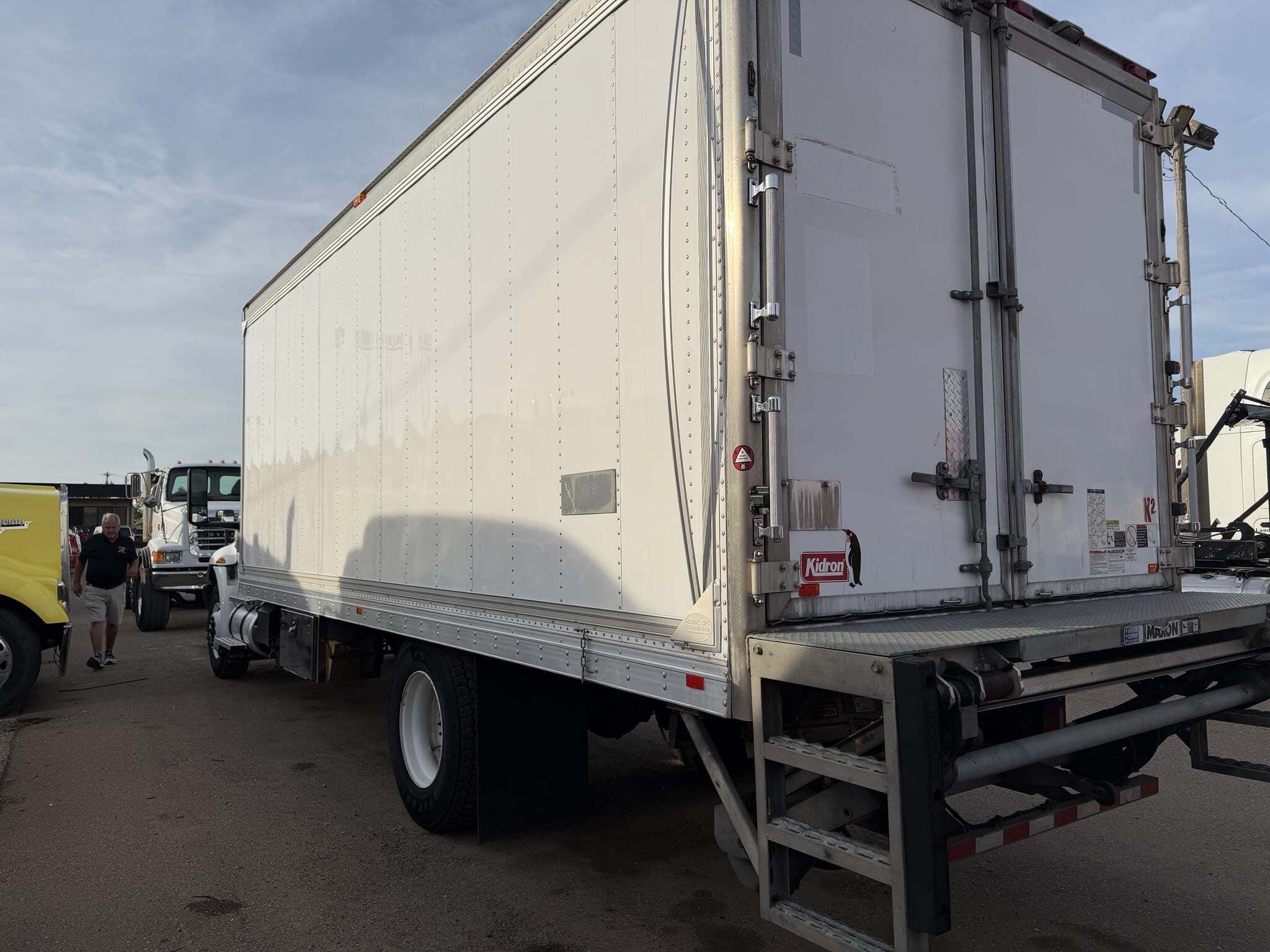 2019 International MV Box Trucks/Trailer