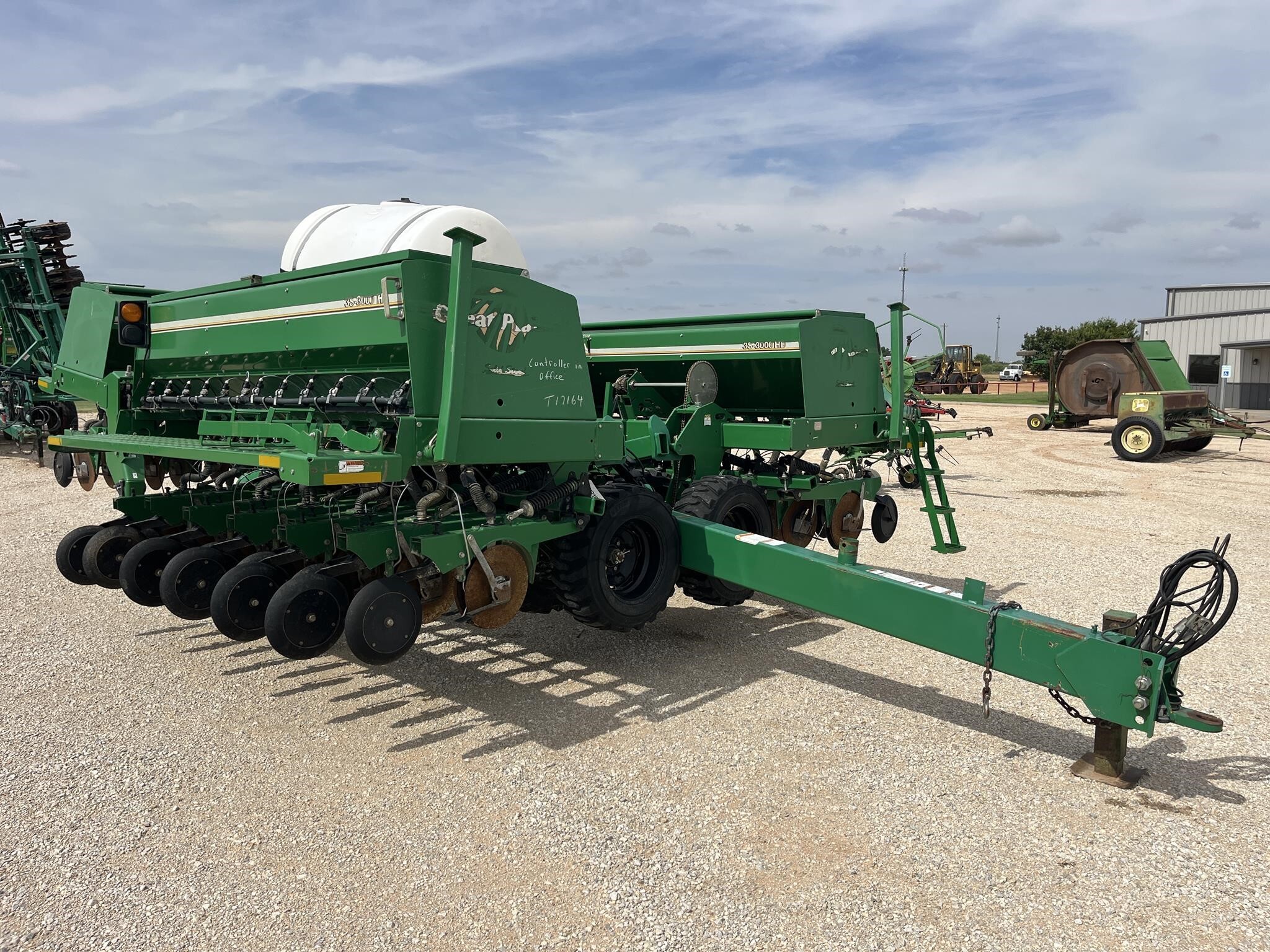 2009 Great Plains 3S3000HD-3610 Drill