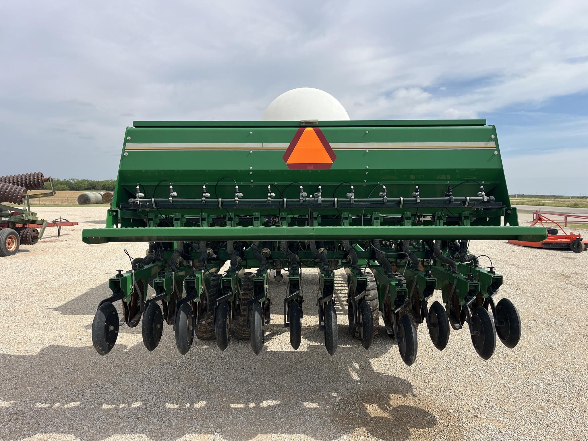 2009 Great Plains 3S3000HD-3610 Drill