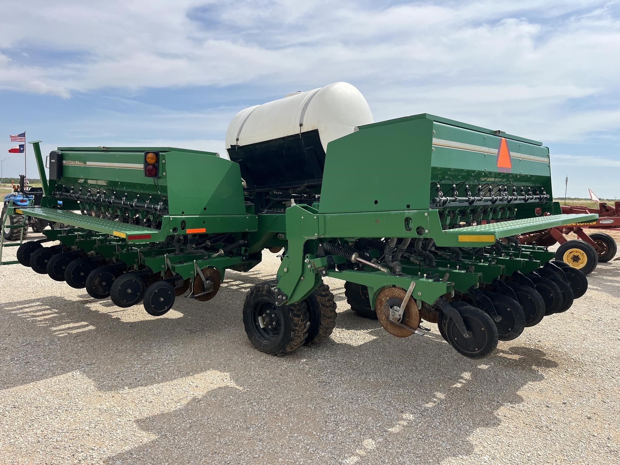 2009 Great Plains 3S3000HD-3610 Drill