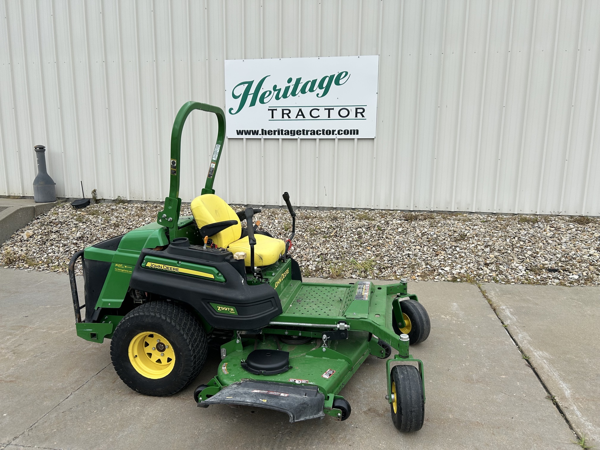 2017 John Deere Z997R Lawn Mower