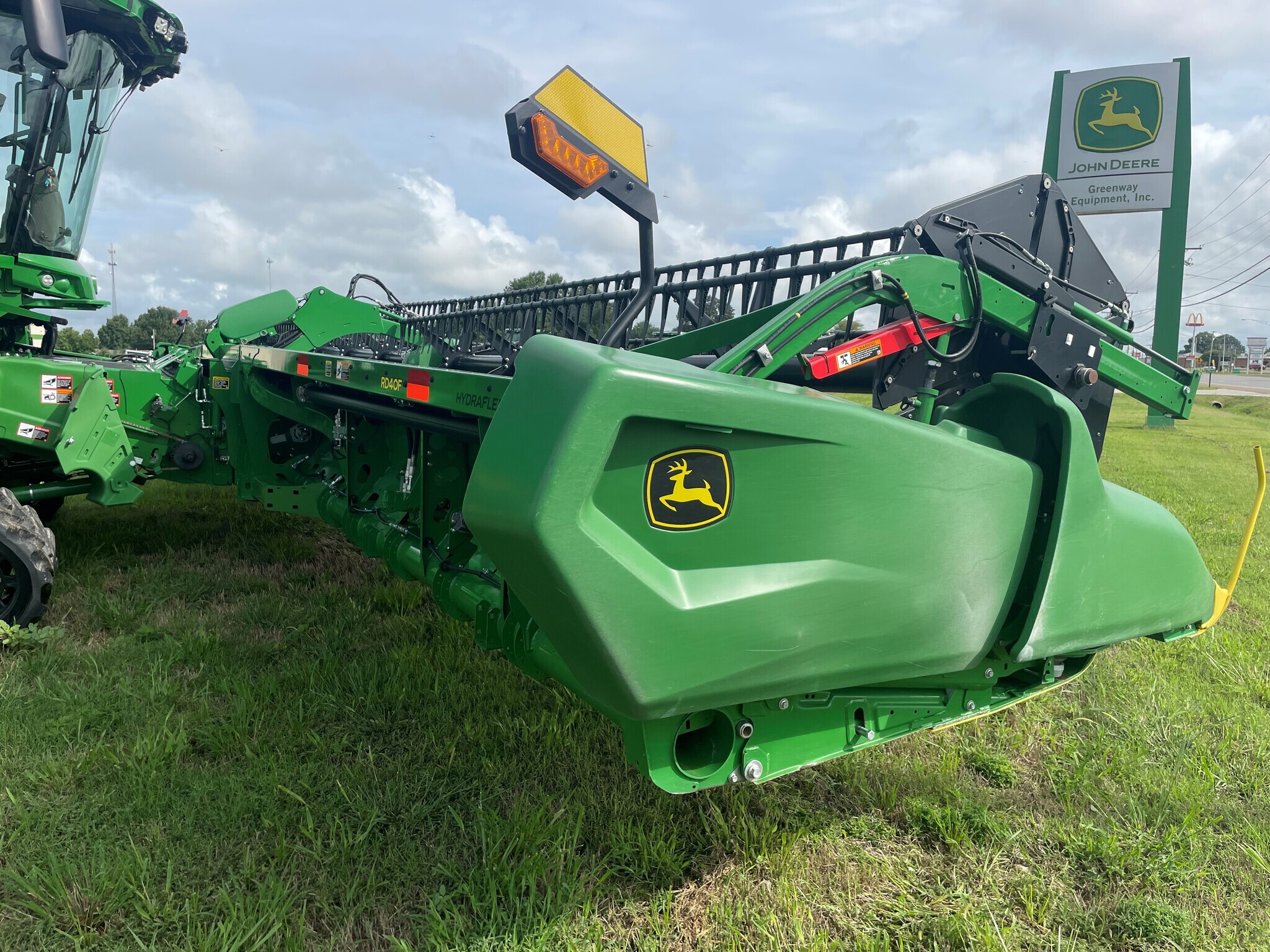 2022 John Deere RD40F Platform
