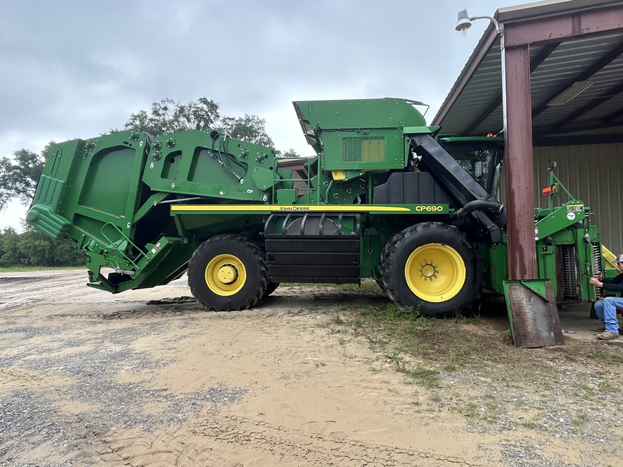 2019 John Deere CP690 Cotton Equipment