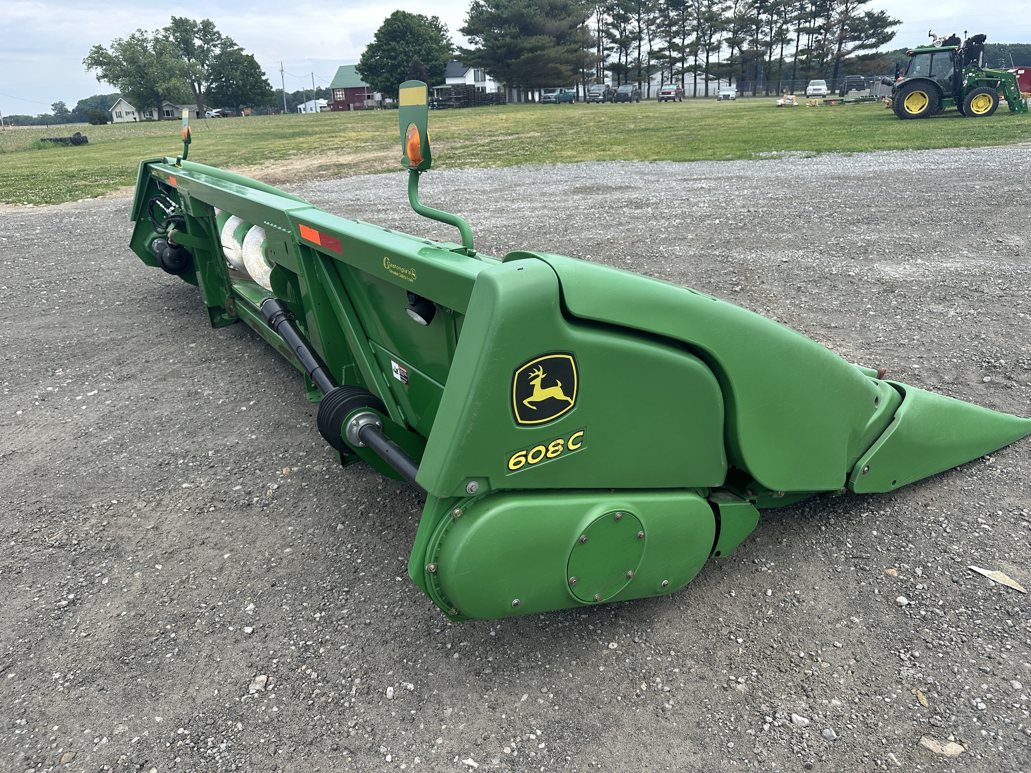 2010 John Deere 608C Corn Head