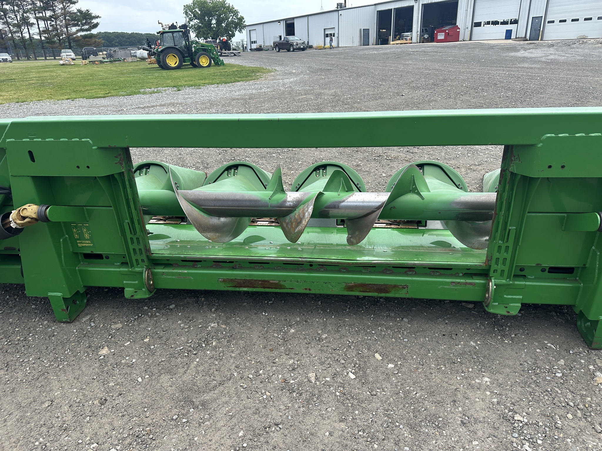 2010 John Deere 608C Corn Head