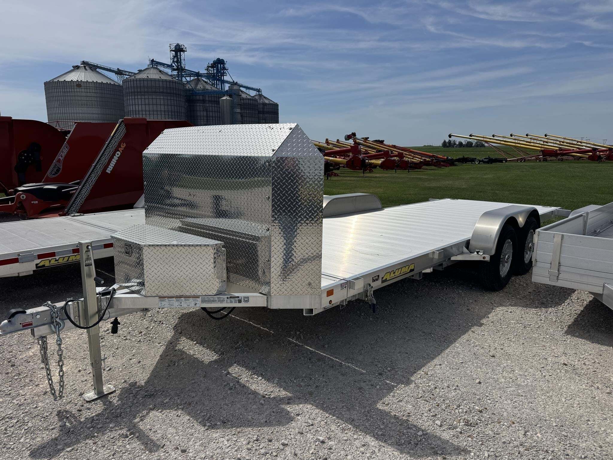 2026 Aluma 8220HTILT Flatbed Trucks/Trailer