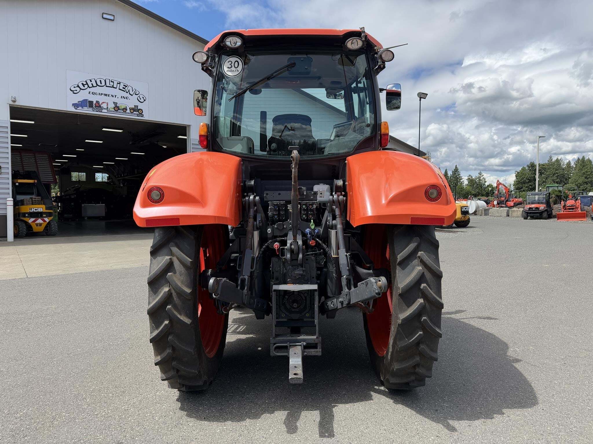 2017 Kubota M7-151 PREMIUM KVT Tractor