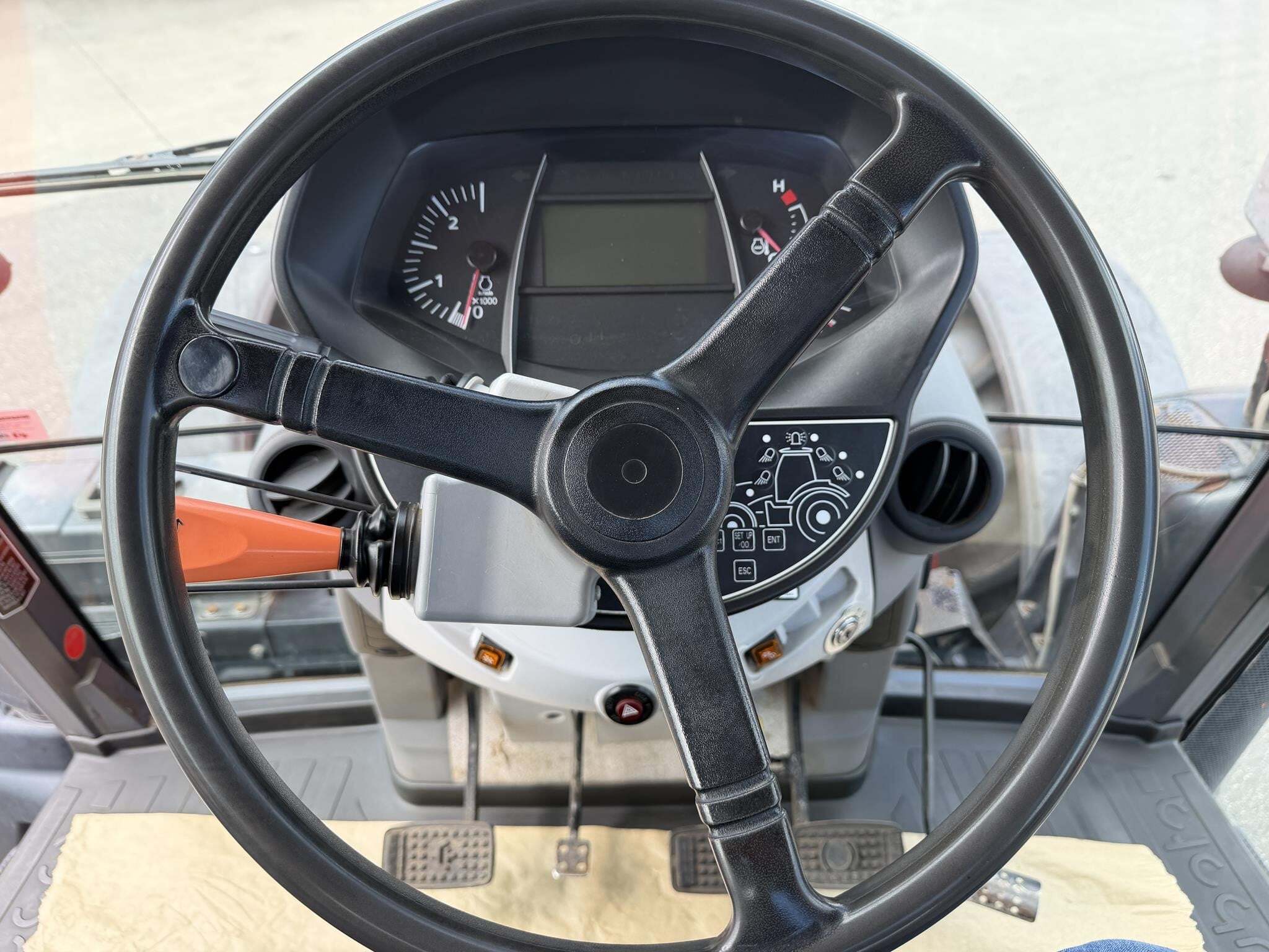 2017 Kubota M7-151 PREMIUM KVT Tractor