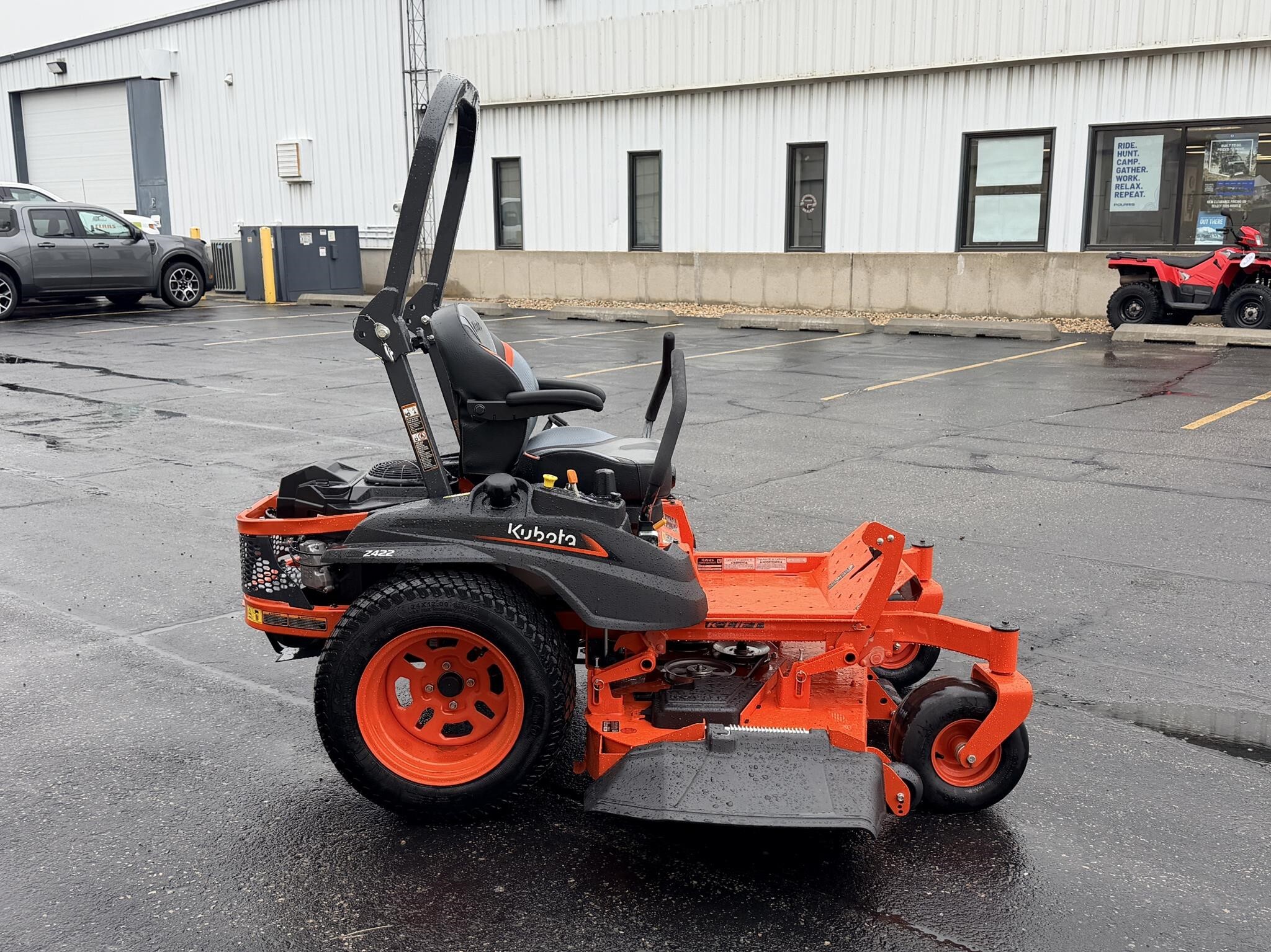2026 Kubota Z422 Lawn Mower