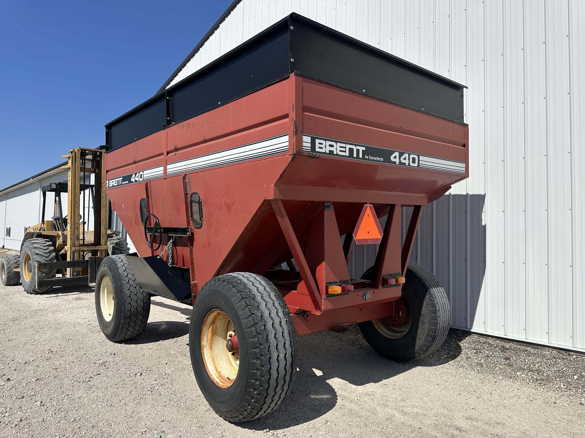  Brent 440 Gravity Wagon