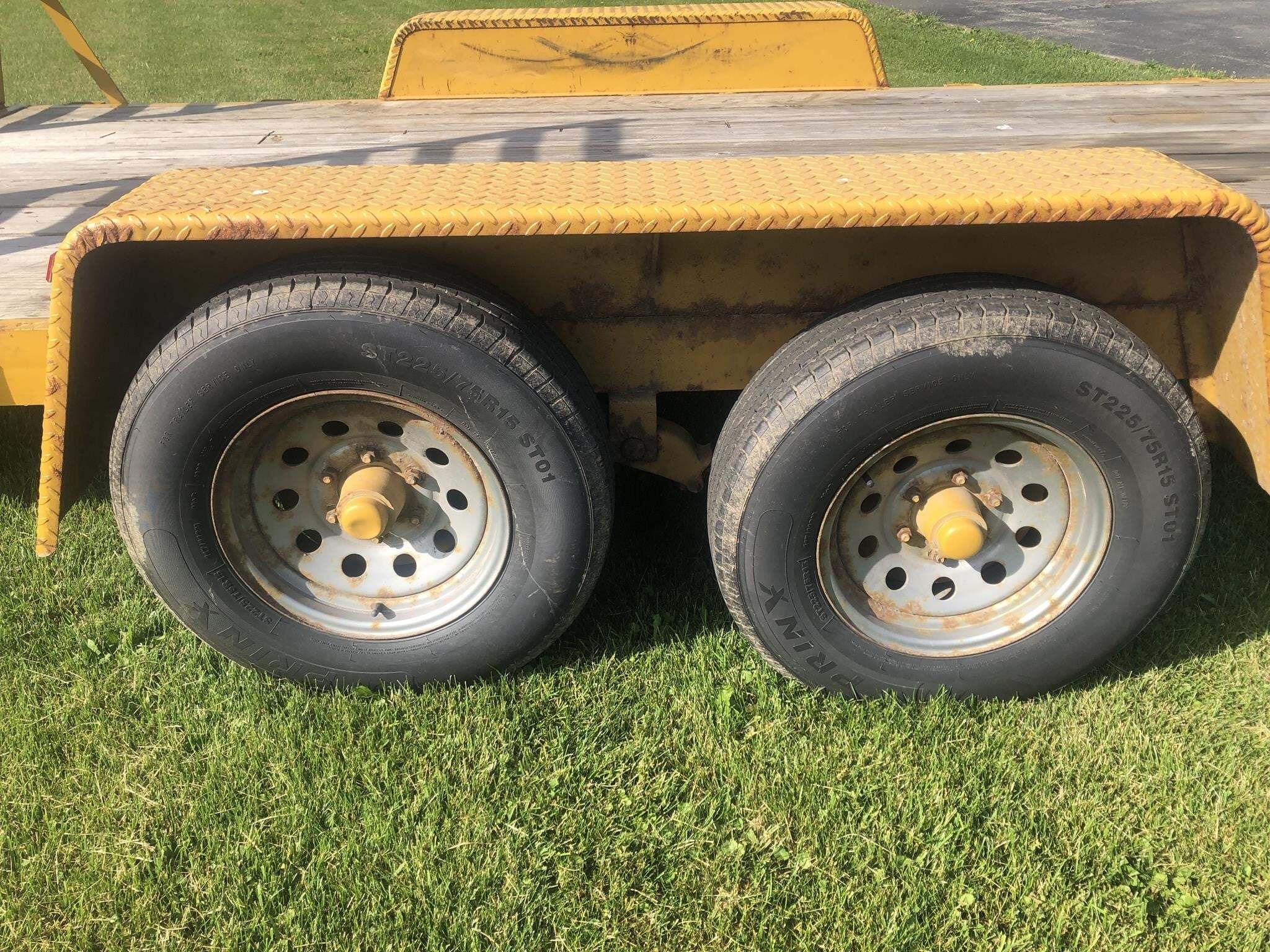 2005 Pequea MP16 Flatbed Trucks/Trailer