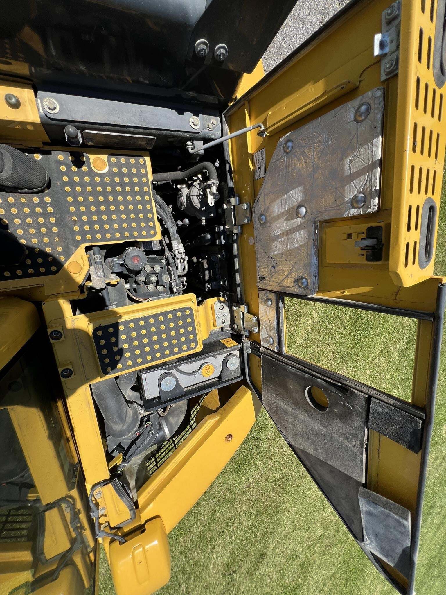2021 Komatsu PC138US-11 Excavator