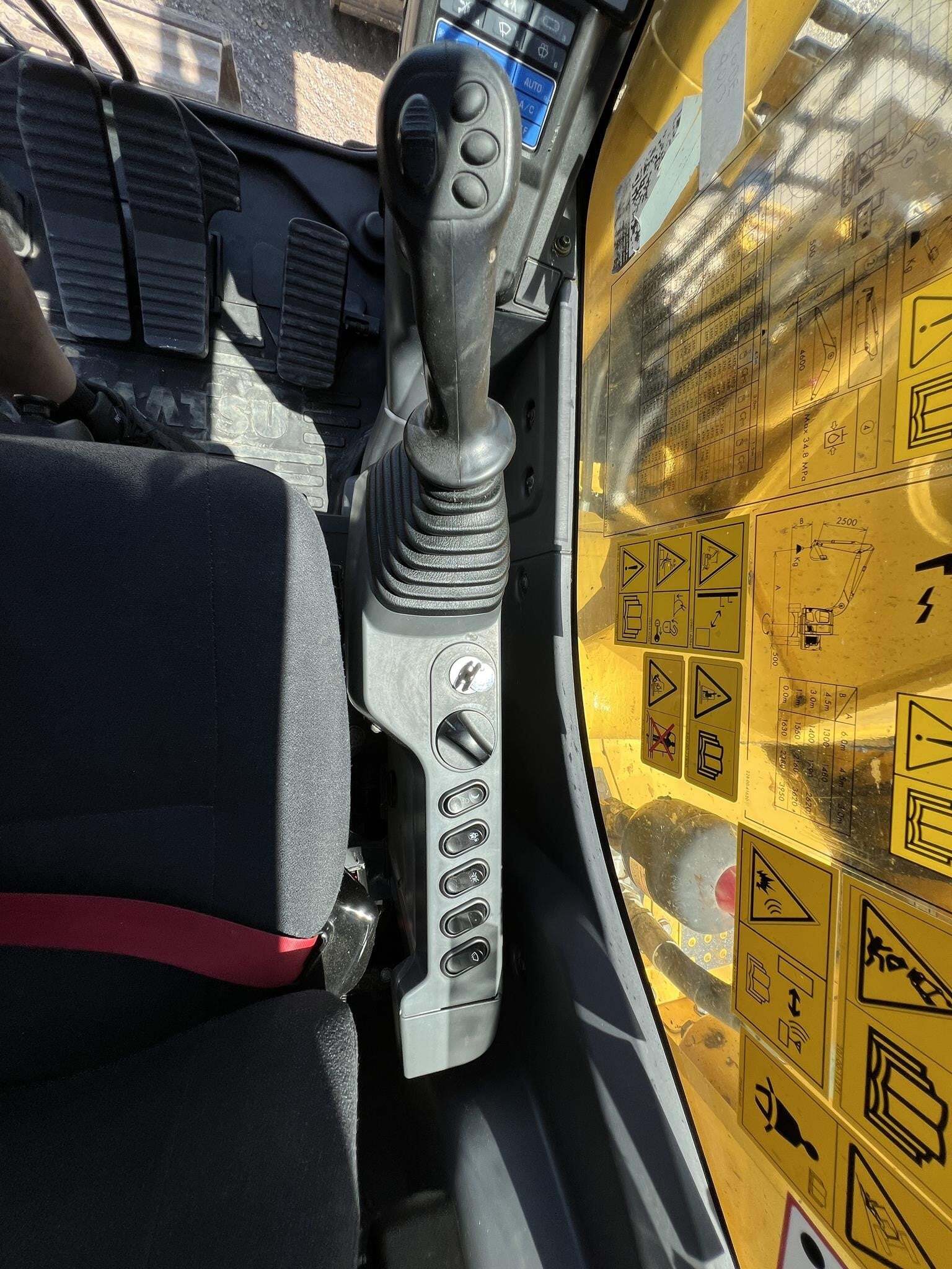 2021 Komatsu PC138US-11 Excavator