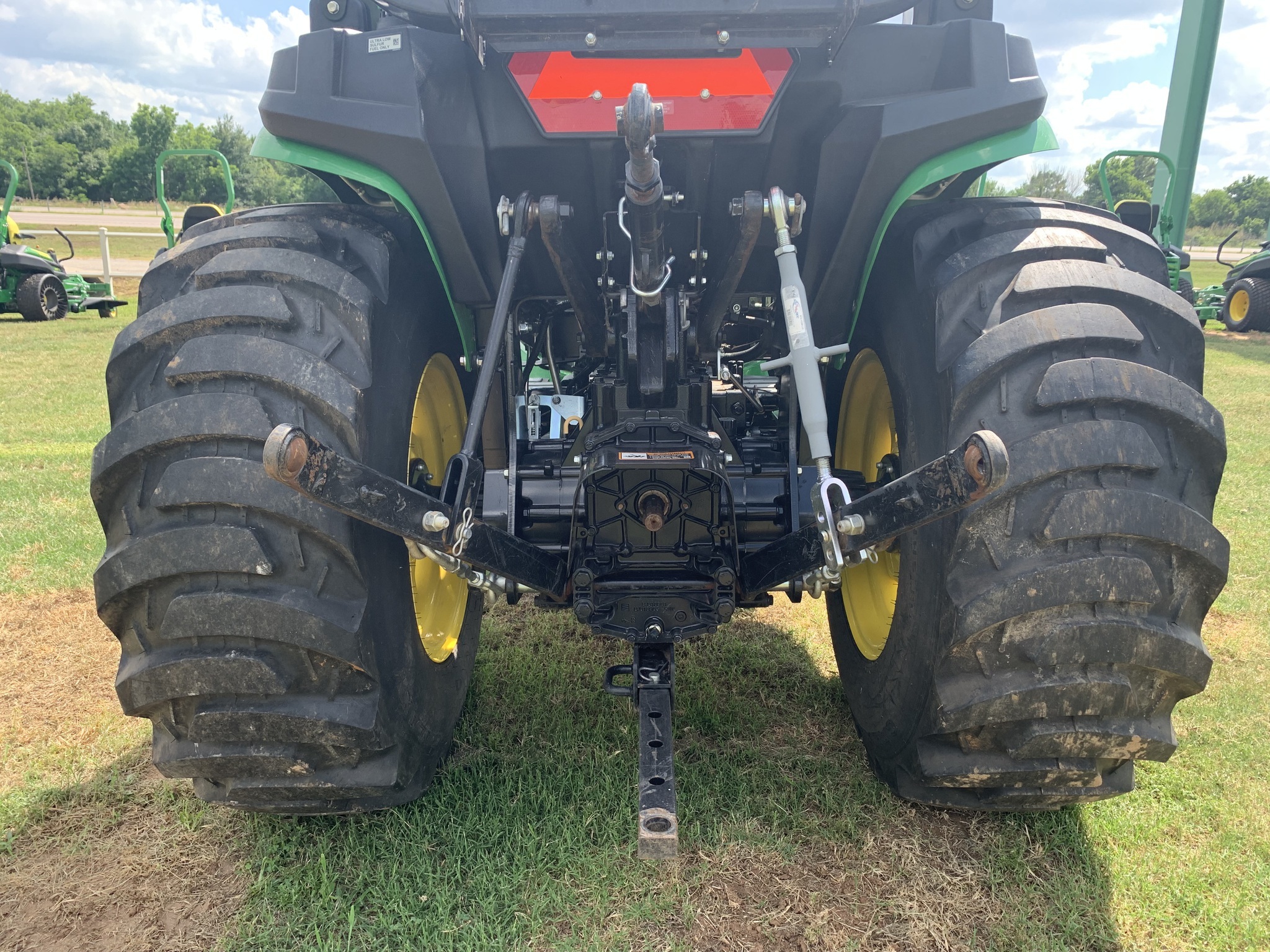 2023 John Deere 3025E Tractor