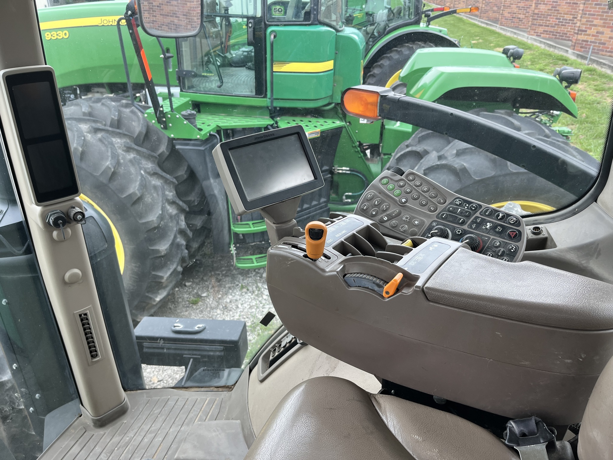 2012 John Deere 8360R Tractor