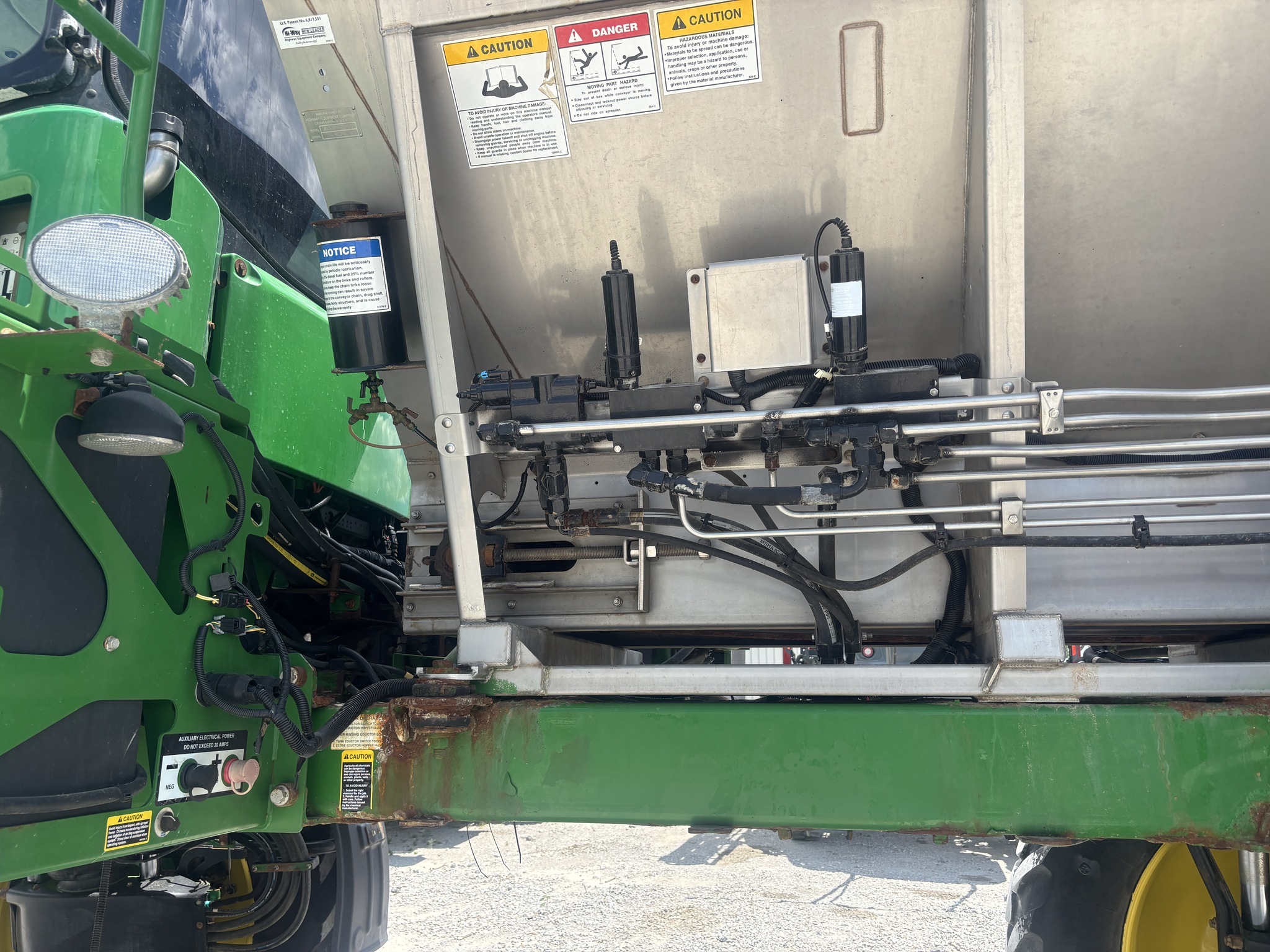 2018 John Deere R4030 Self-Propelled Sprayer