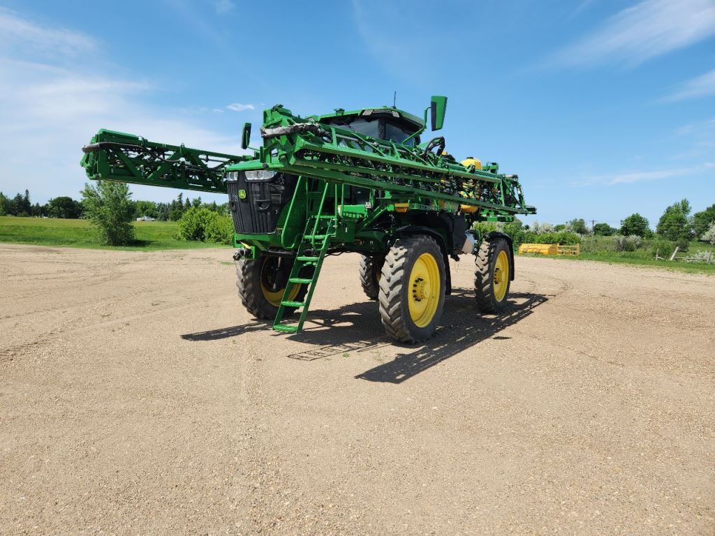 2022 John Deere 410R Self-Propelled Sprayer