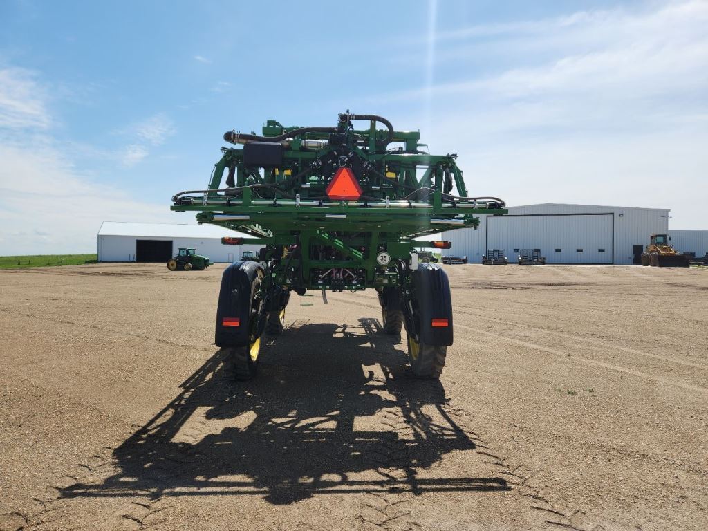 2022 John Deere 410R Self-Propelled Sprayer