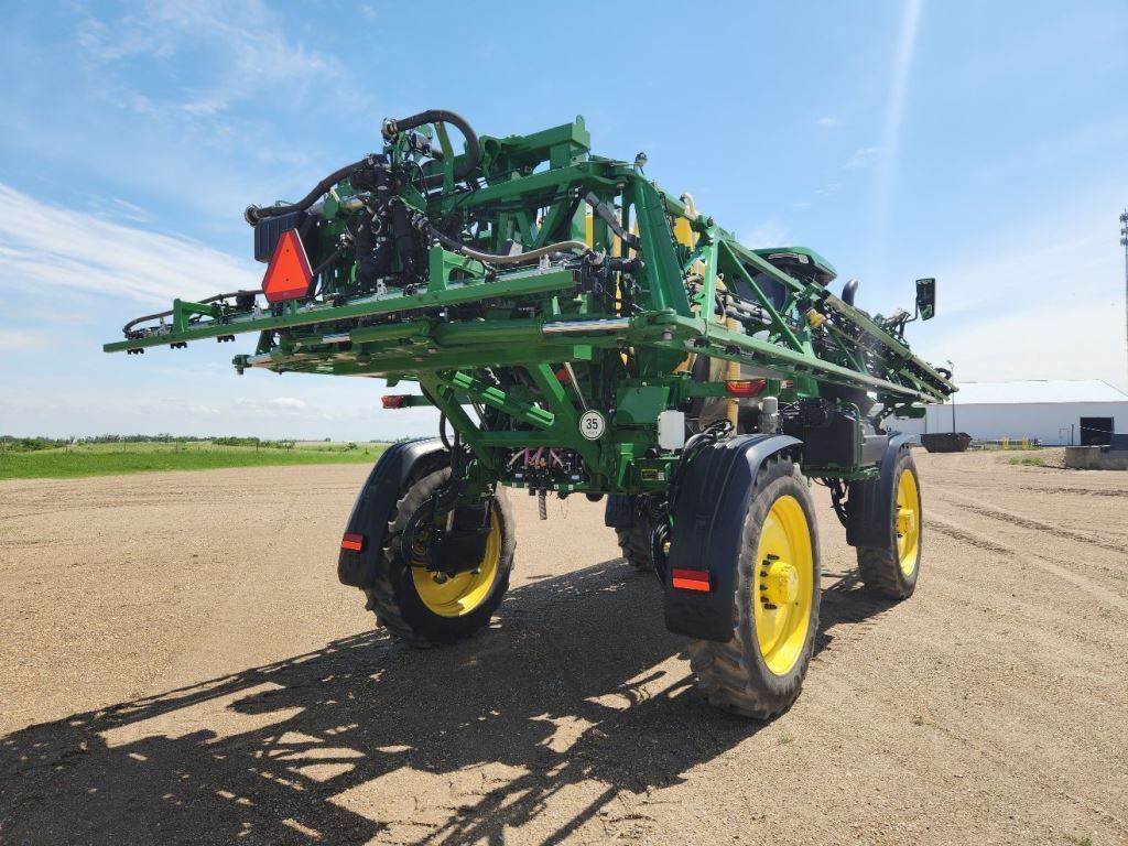 2022 John Deere 410R Self-Propelled Sprayer