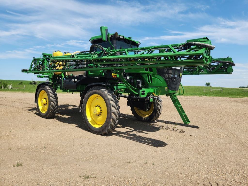 2022 John Deere 410R Self-Propelled Sprayer