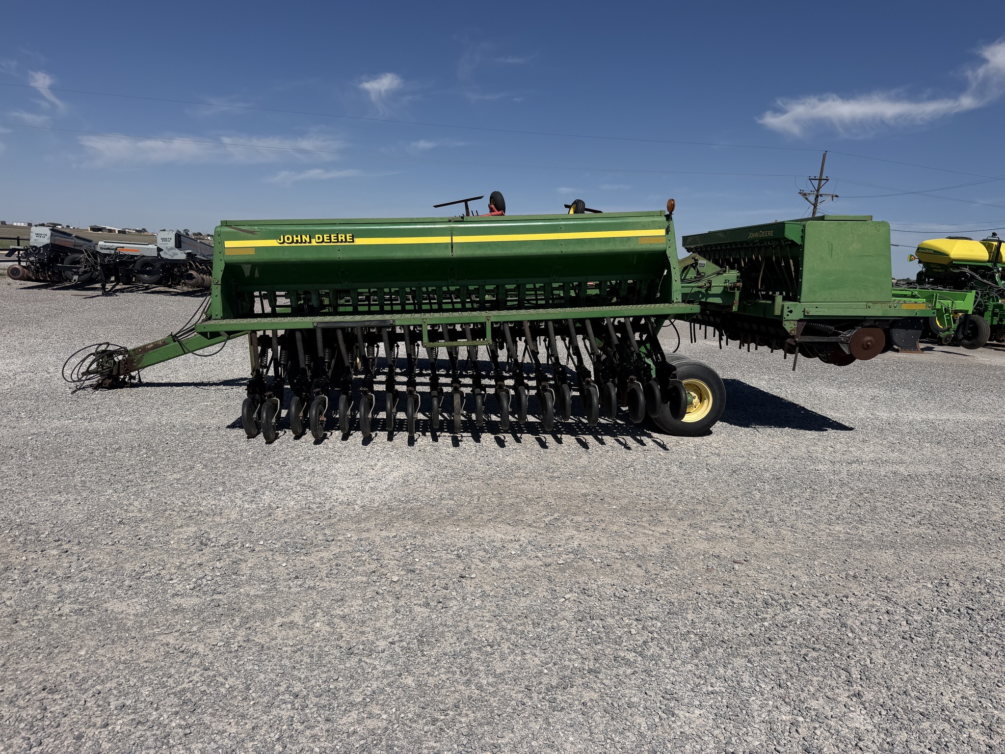 1999 John Deere 455 Drill
