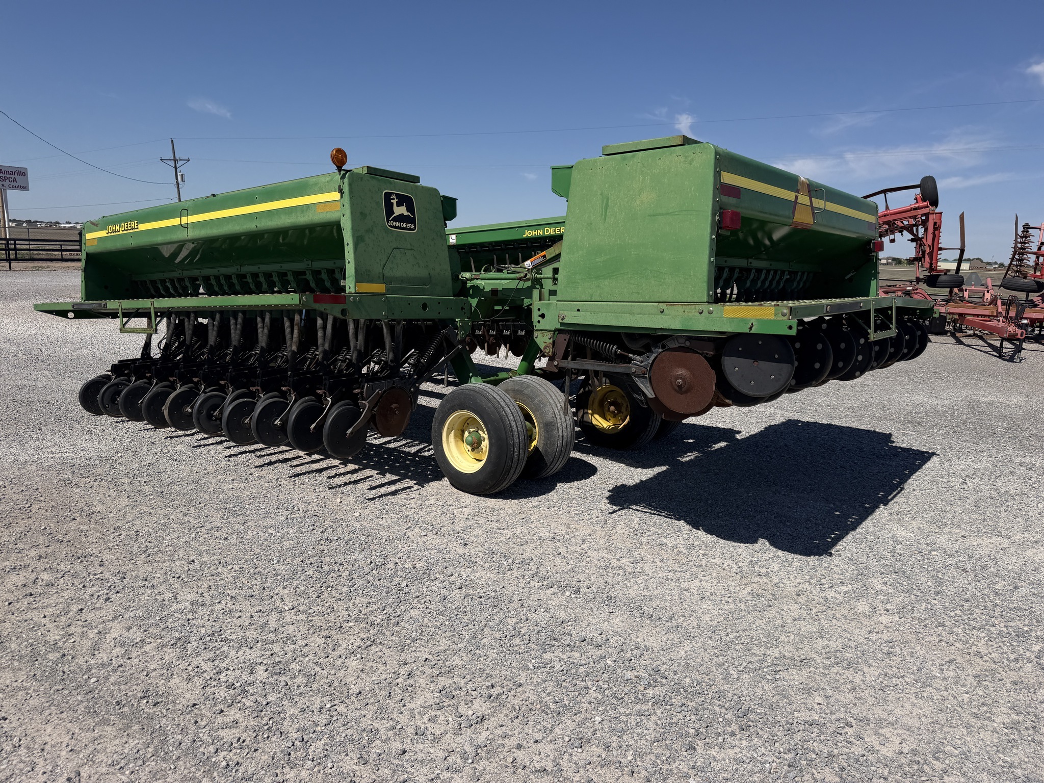 1999 John Deere 455 Drill
