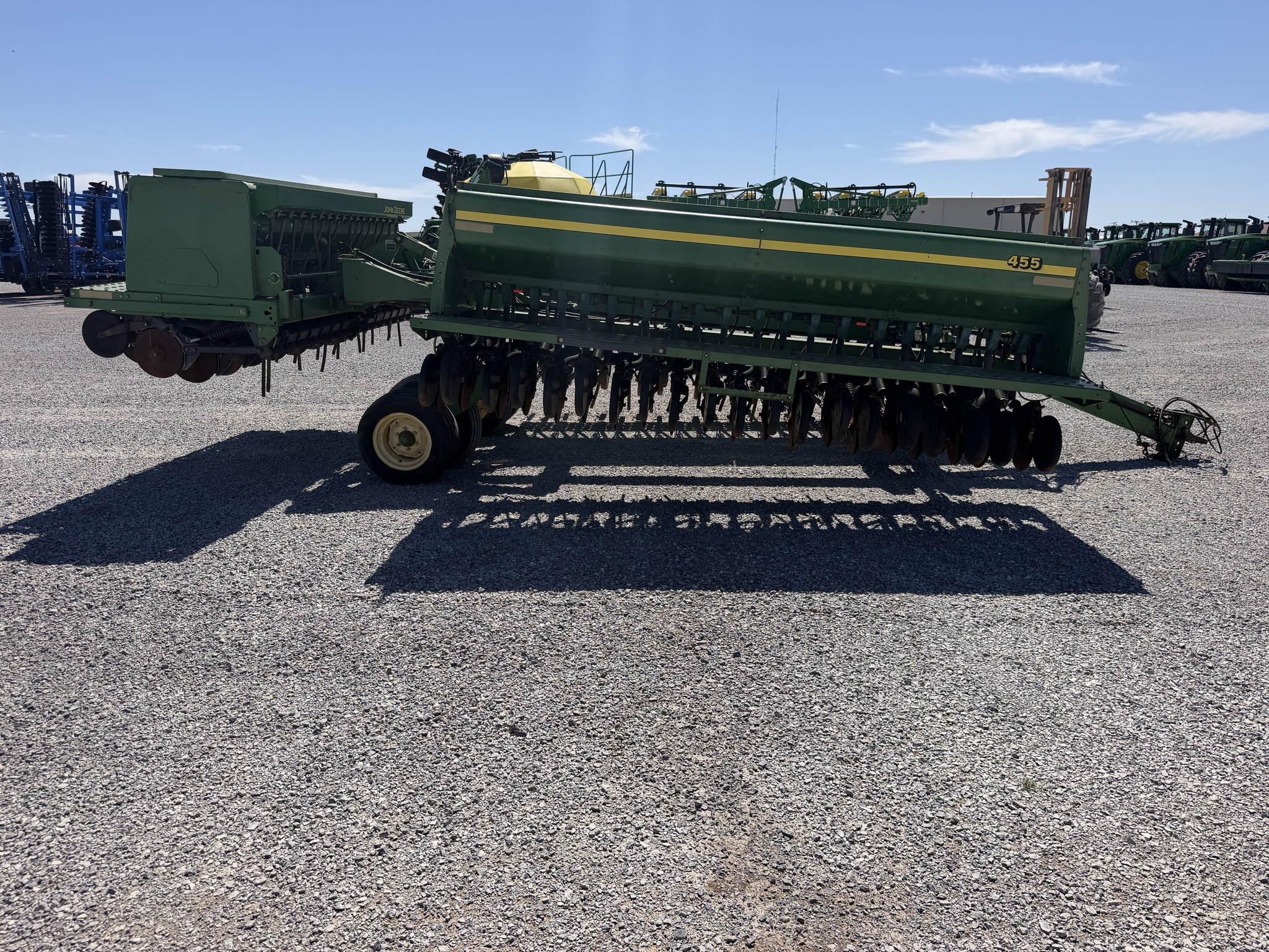 1999 John Deere 455 Drill