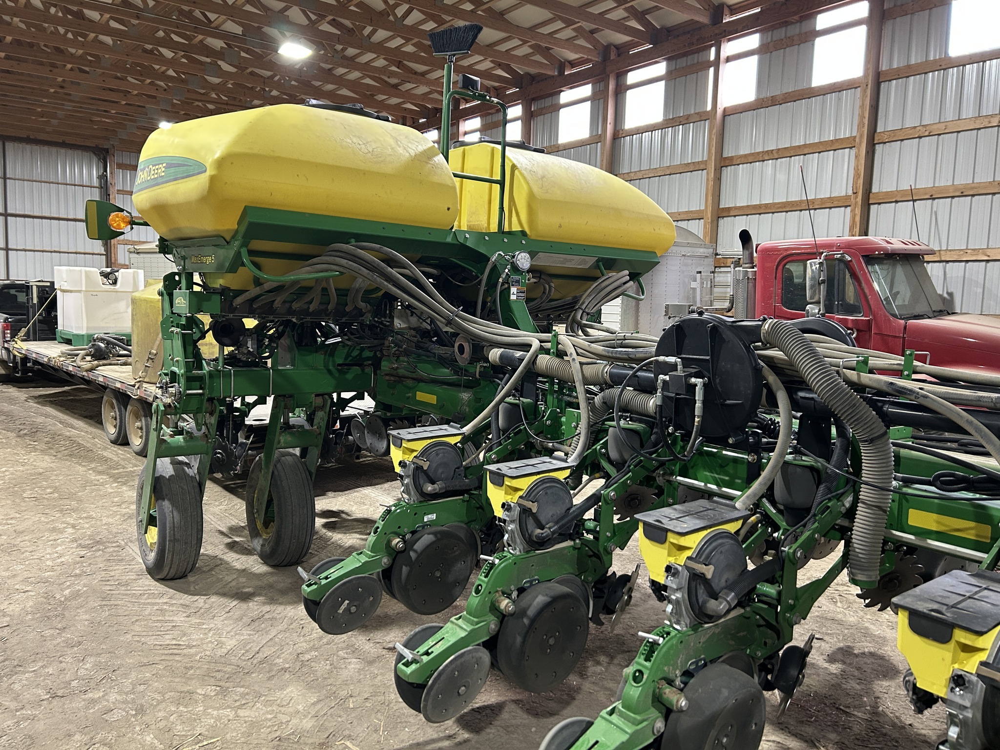 2016 John Deere 1775NT Planter