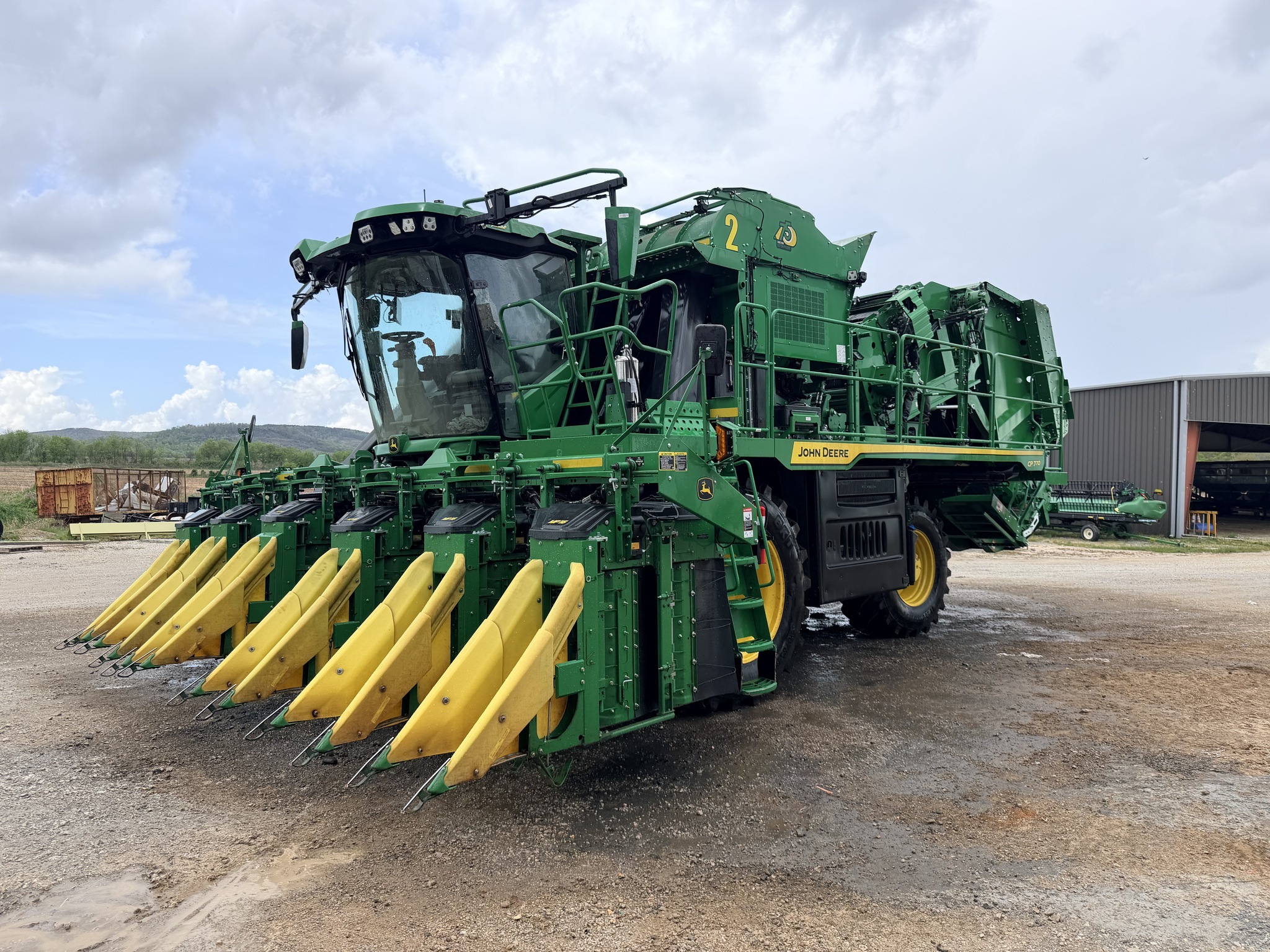 2025 John Deere CP770 Cotton Equipment