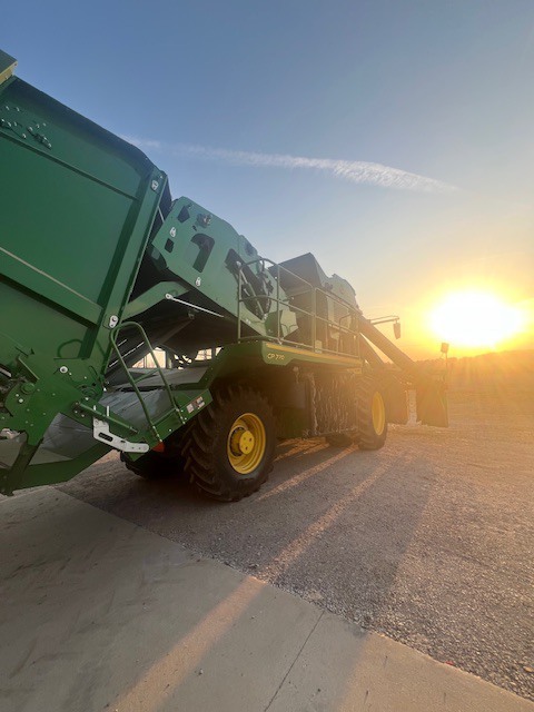 2025 John Deere CP770 Cotton Equipment