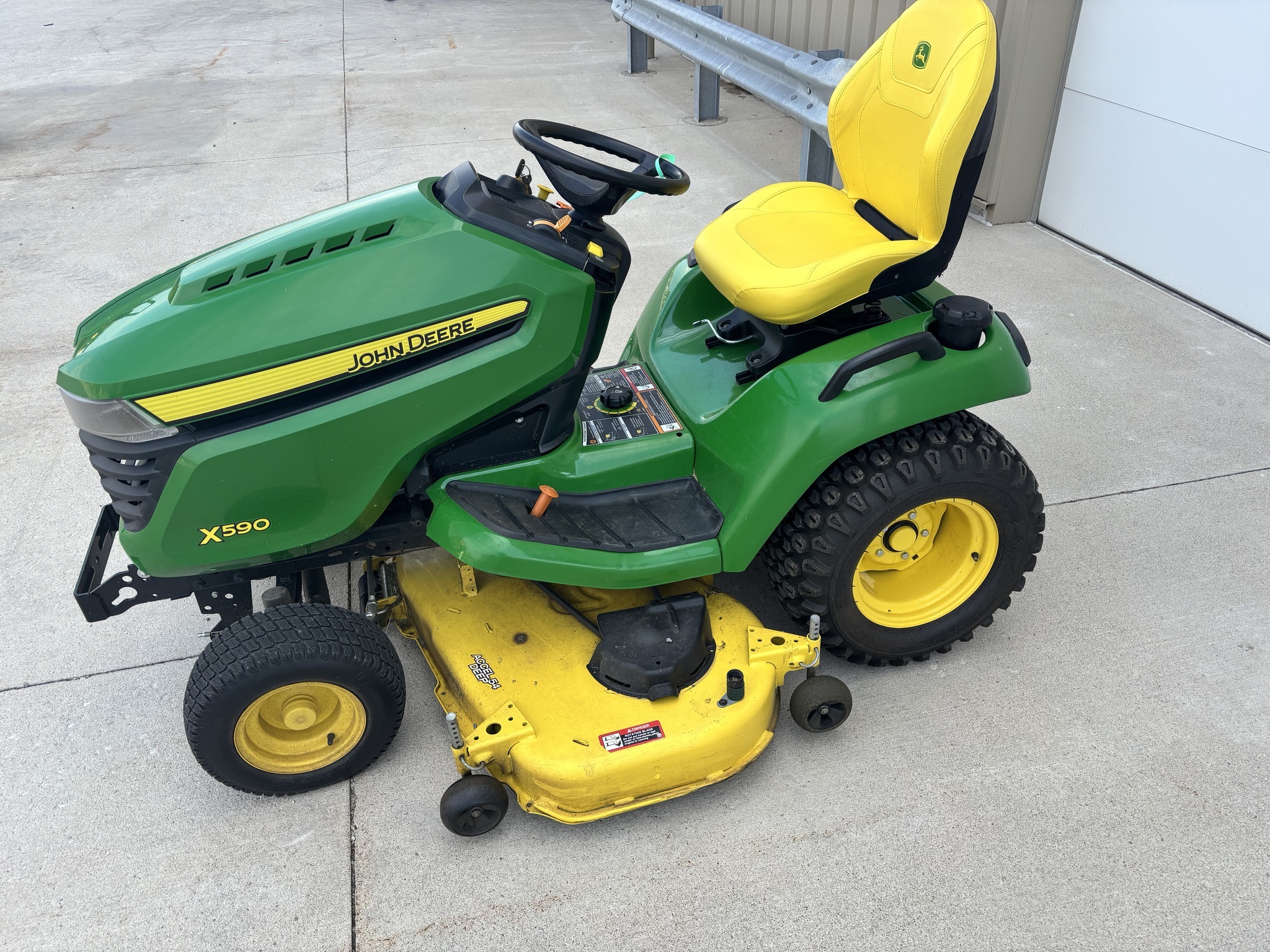 2020 John Deere X590 Lawn Mower