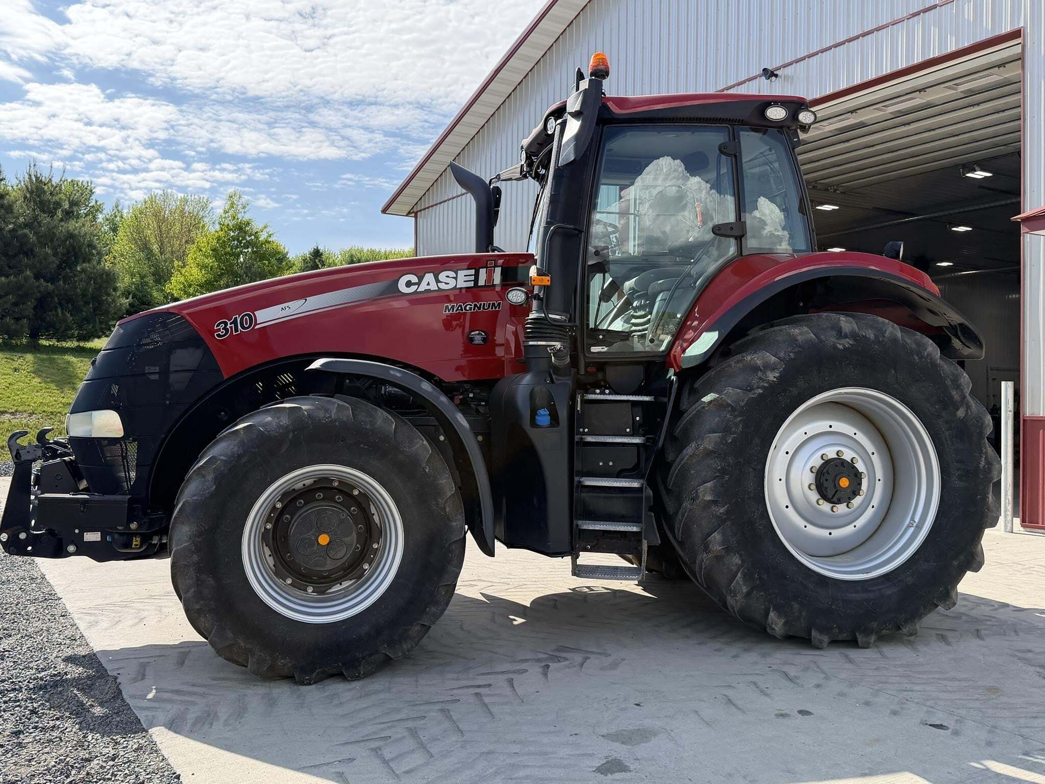 2019 Case IH Magnum 310 Tractor