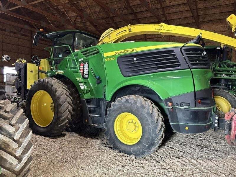 2021 John Deere 9800 Self-Propelled Forage Harvester