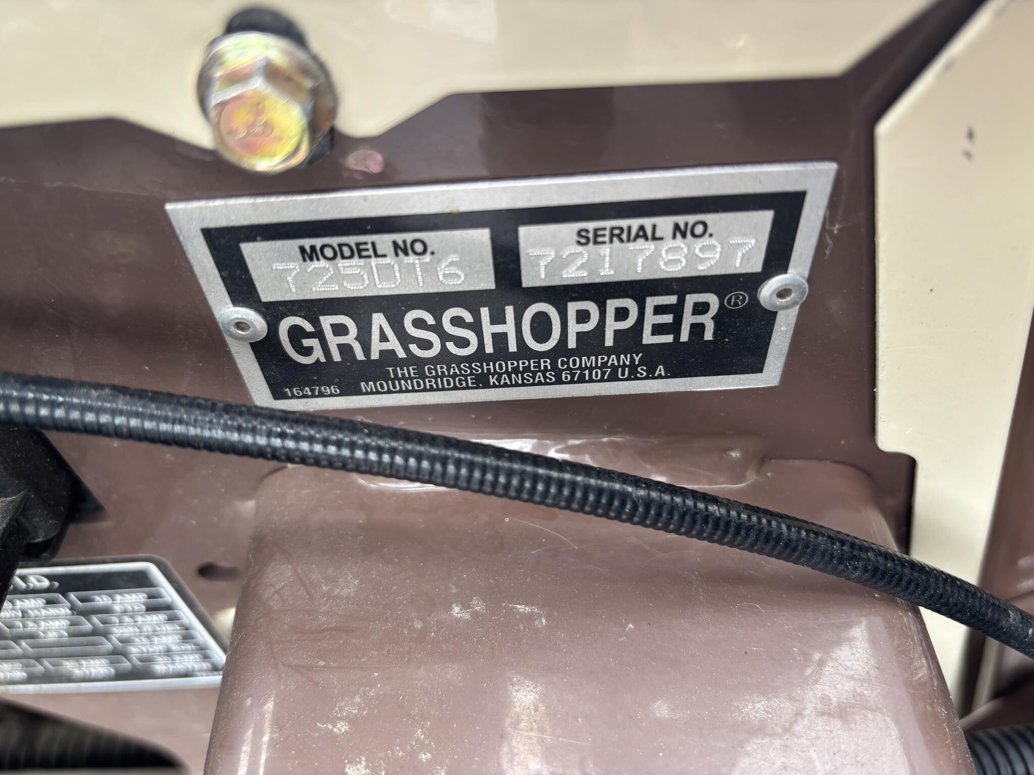 2023 Grasshopper 725DT6 Lawn Mower
