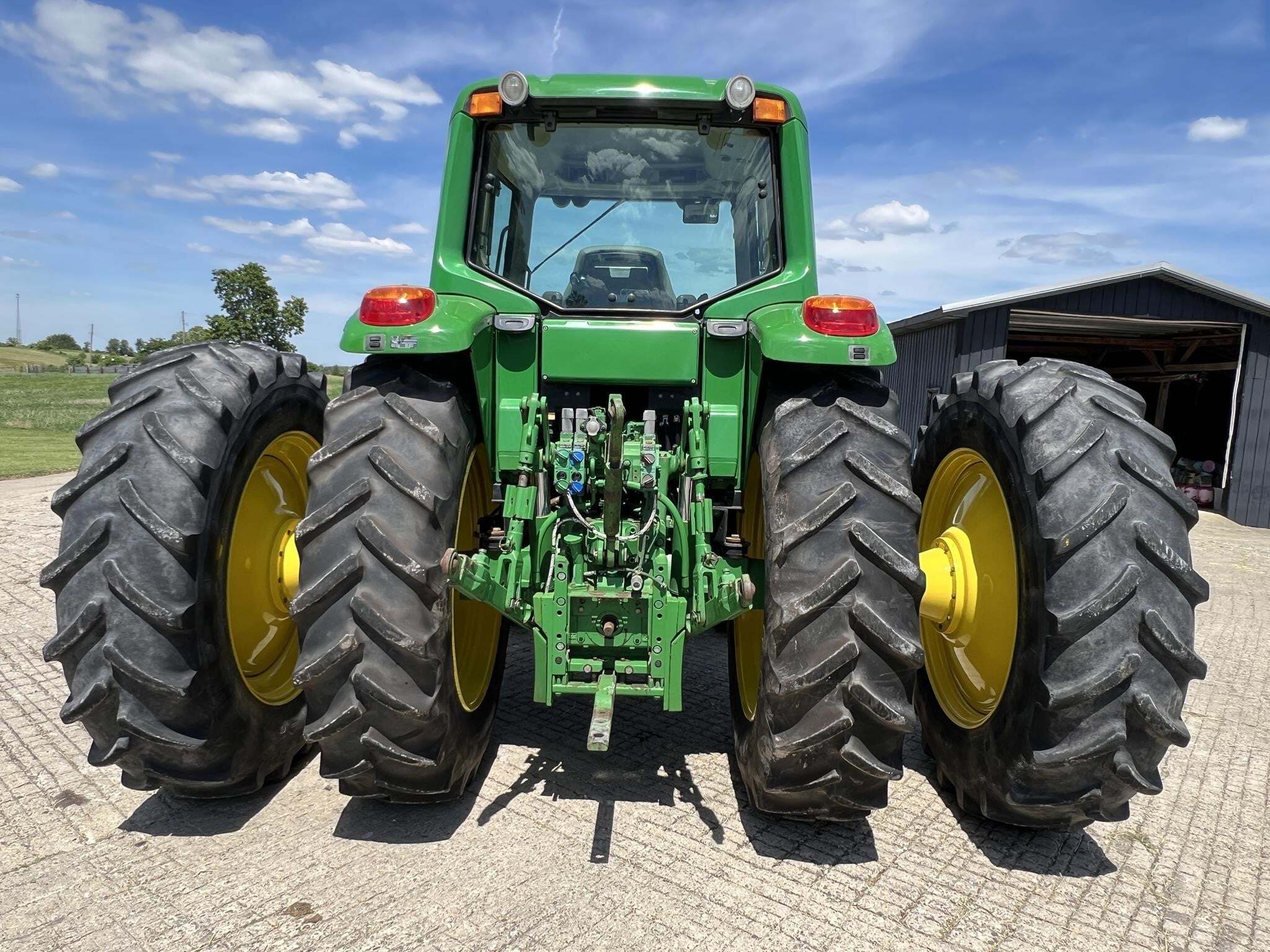 2008 John Deere 7130 Premium Tractor