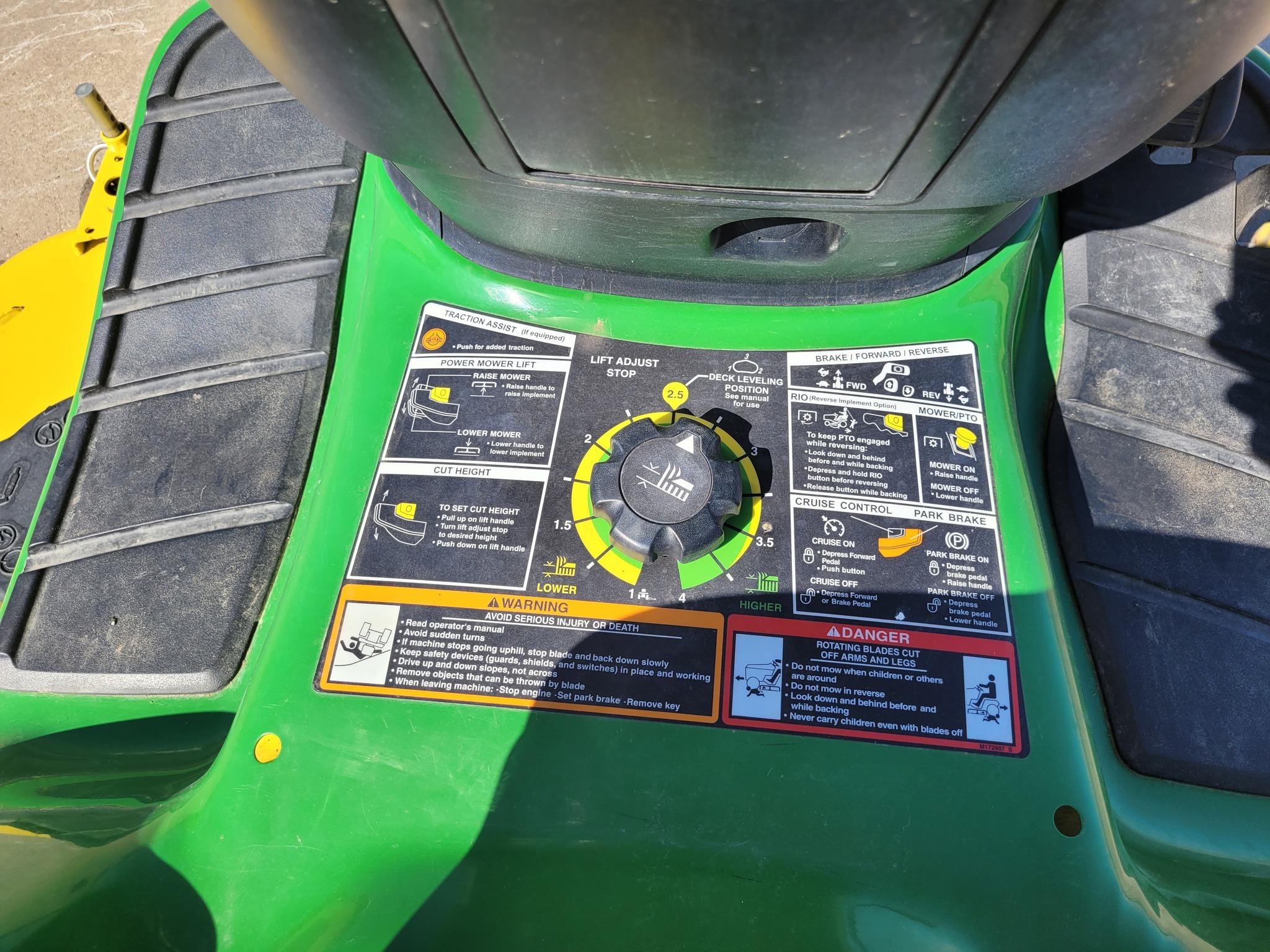 2019 John Deere X390 Lawn Mower