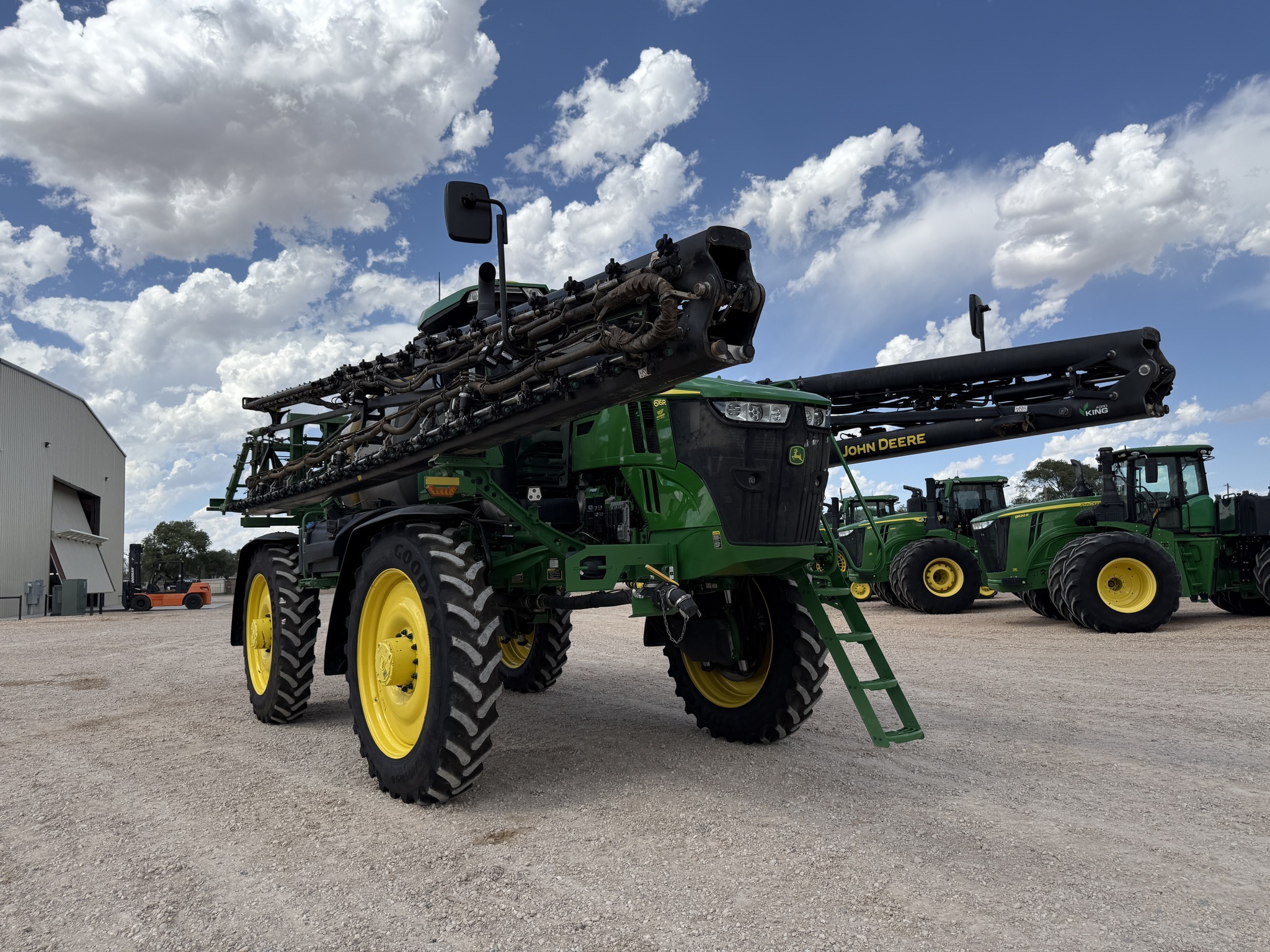 2023 John Deere 616R Self-Propelled Sprayer