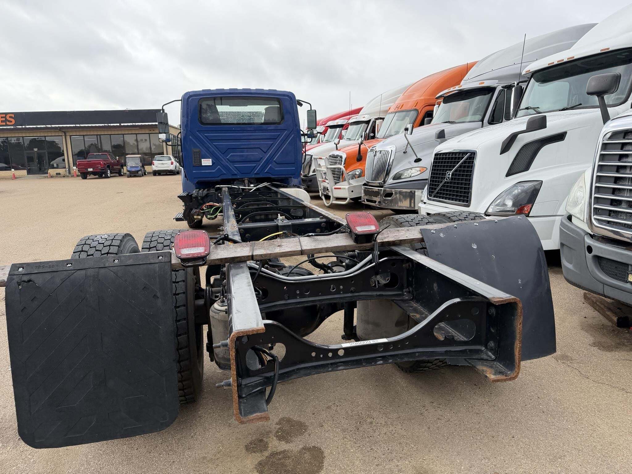2021 International MV Box Trucks/Trailer