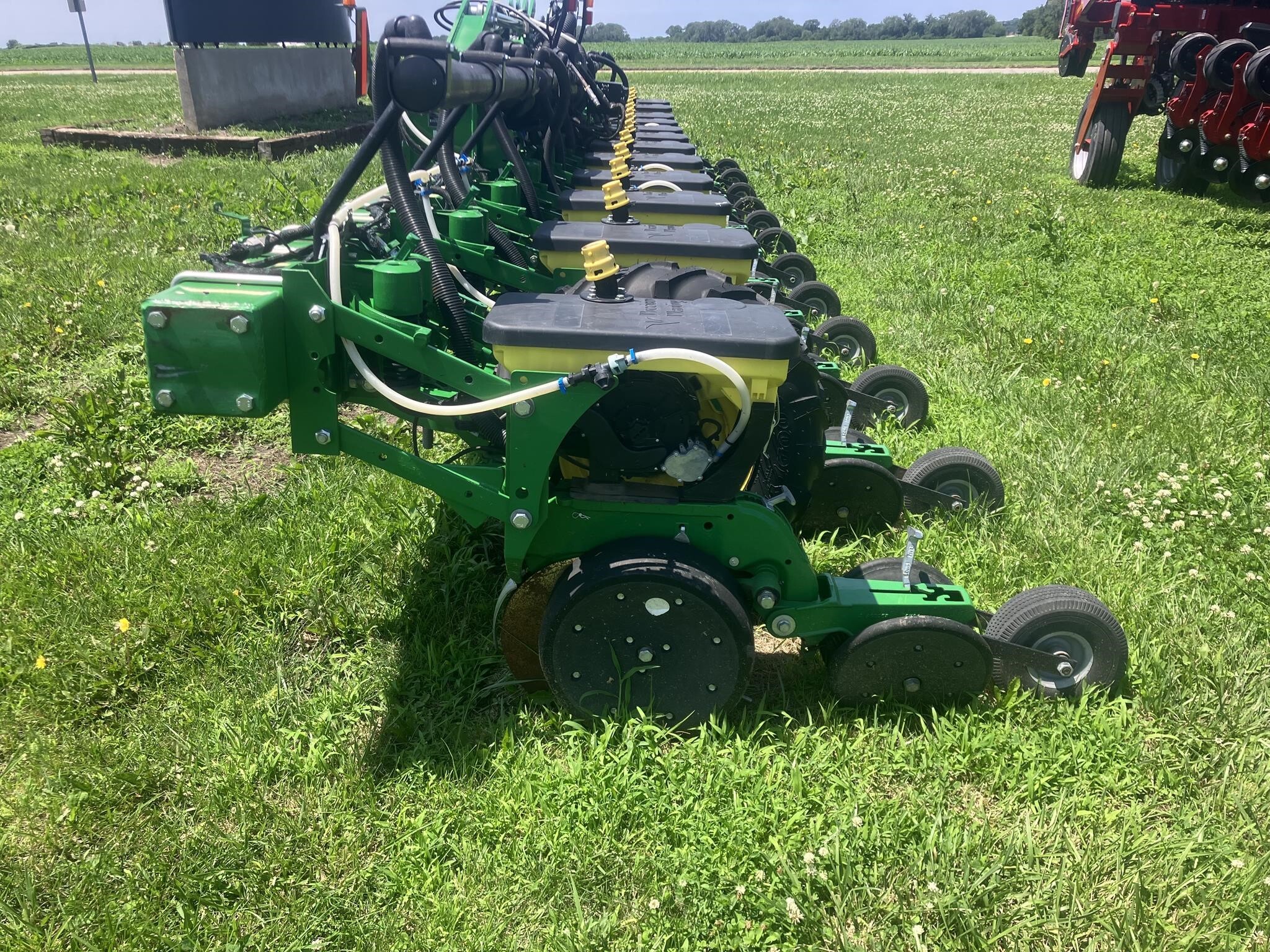 2021 John Deere 1725 Planter