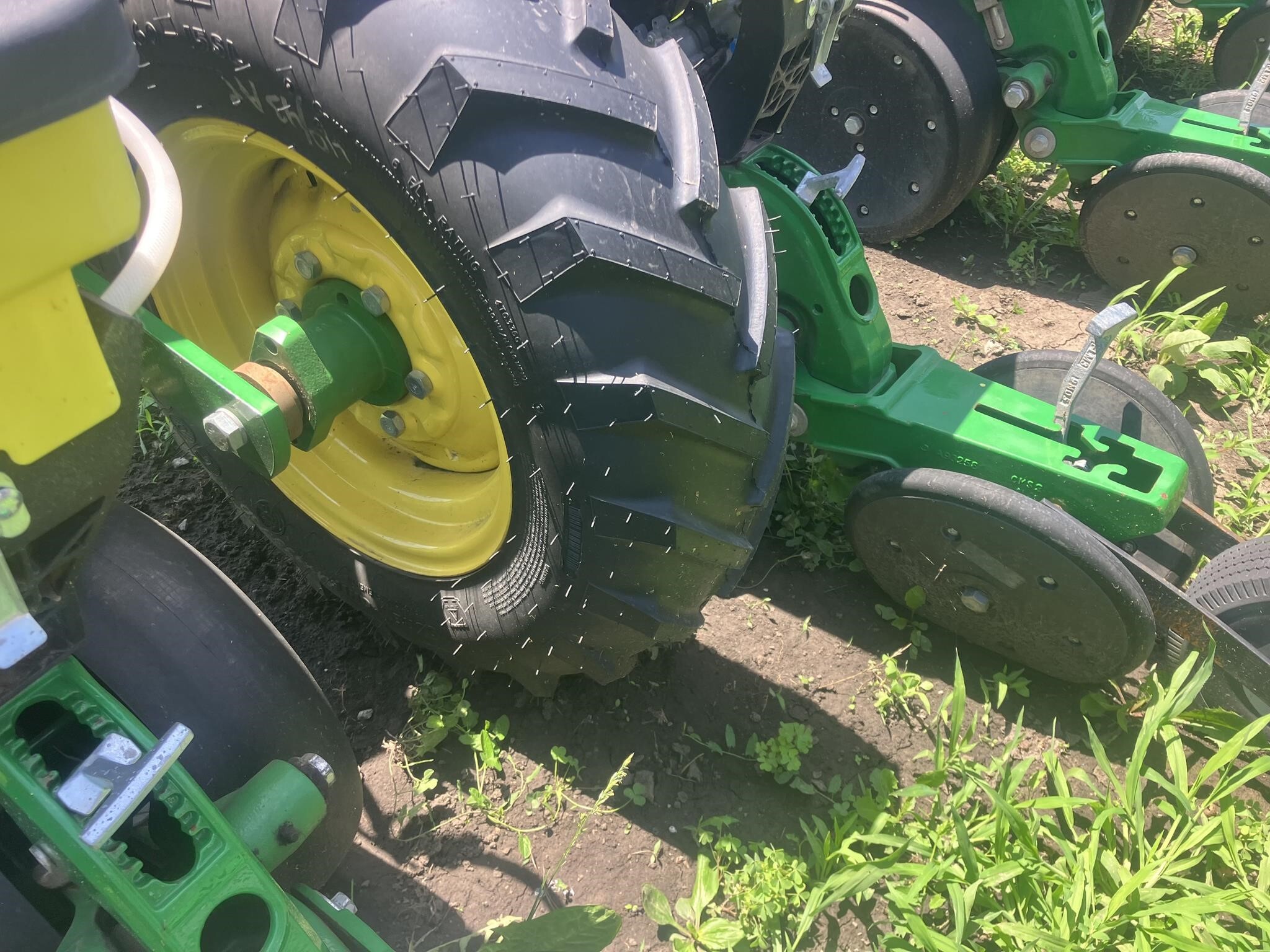 2021 John Deere 1725 Planter